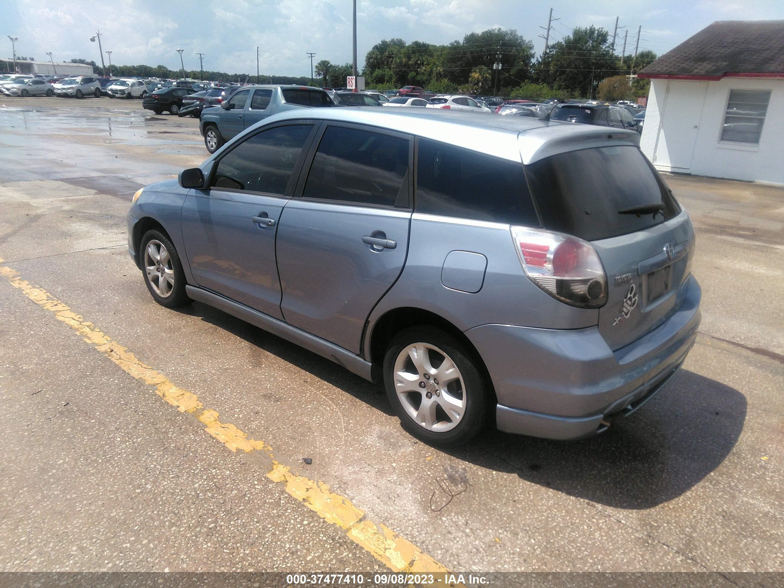 Photo 2 VIN: 2T1KR32E48C710576 - TOYOTA MATRIX 