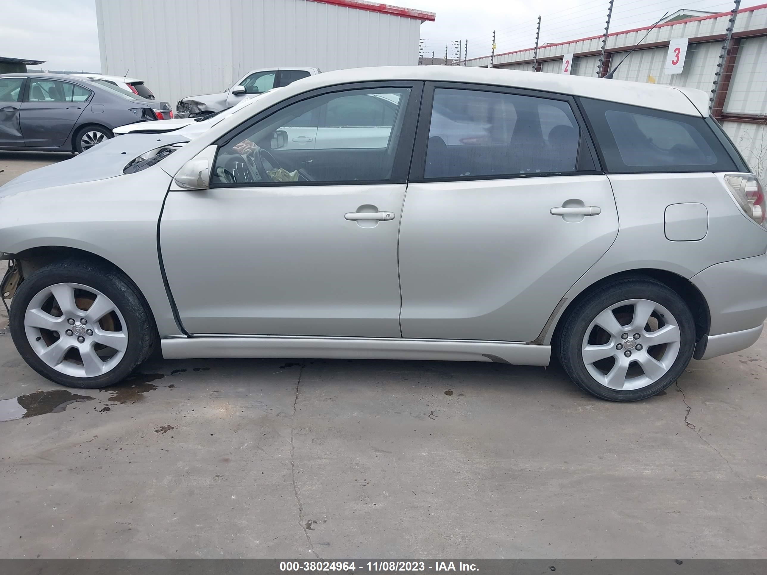 Photo 14 VIN: 2T1KR32E53C052937 - TOYOTA MATRIX 