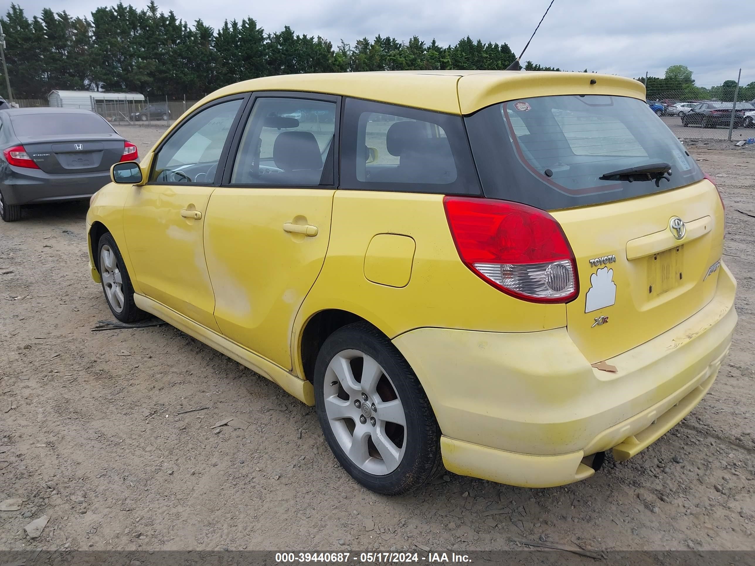 Photo 2 VIN: 2T1KR32E54C181648 - TOYOTA MATRIX 