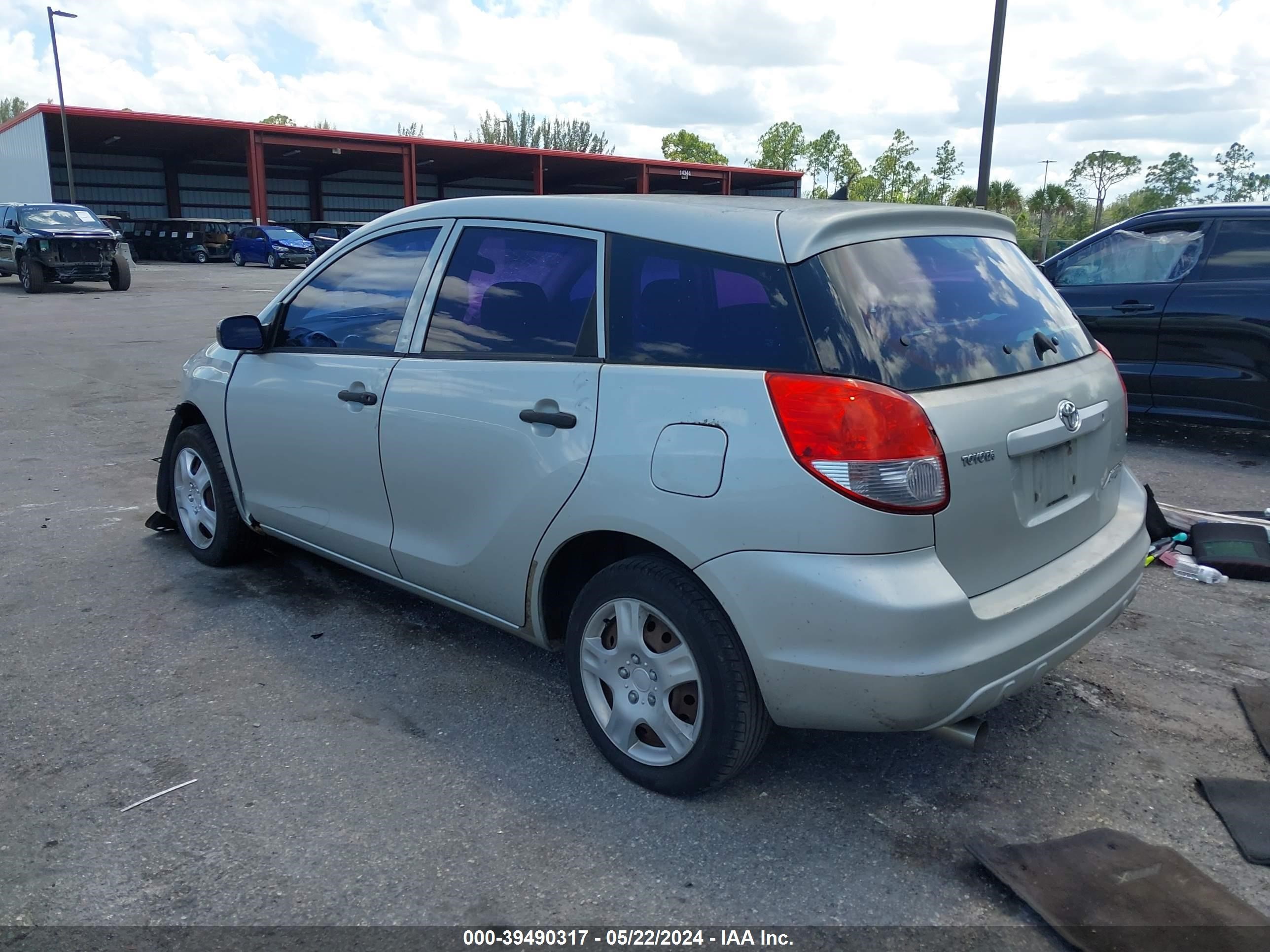 Photo 2 VIN: 2T1KR32E54C257434 - TOYOTA MATRIX 