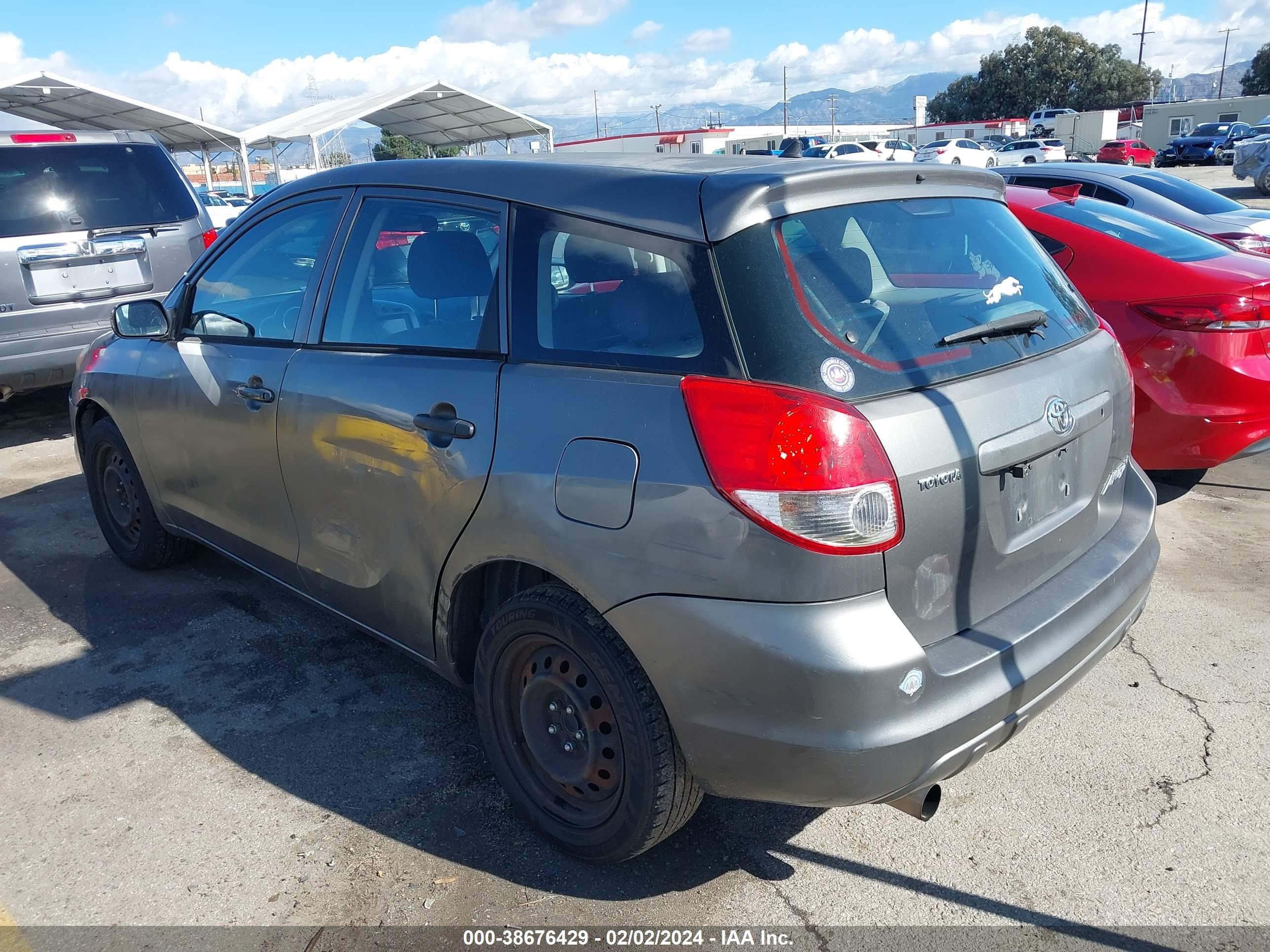 Photo 2 VIN: 2T1KR32E54C301206 - TOYOTA MATRIX 