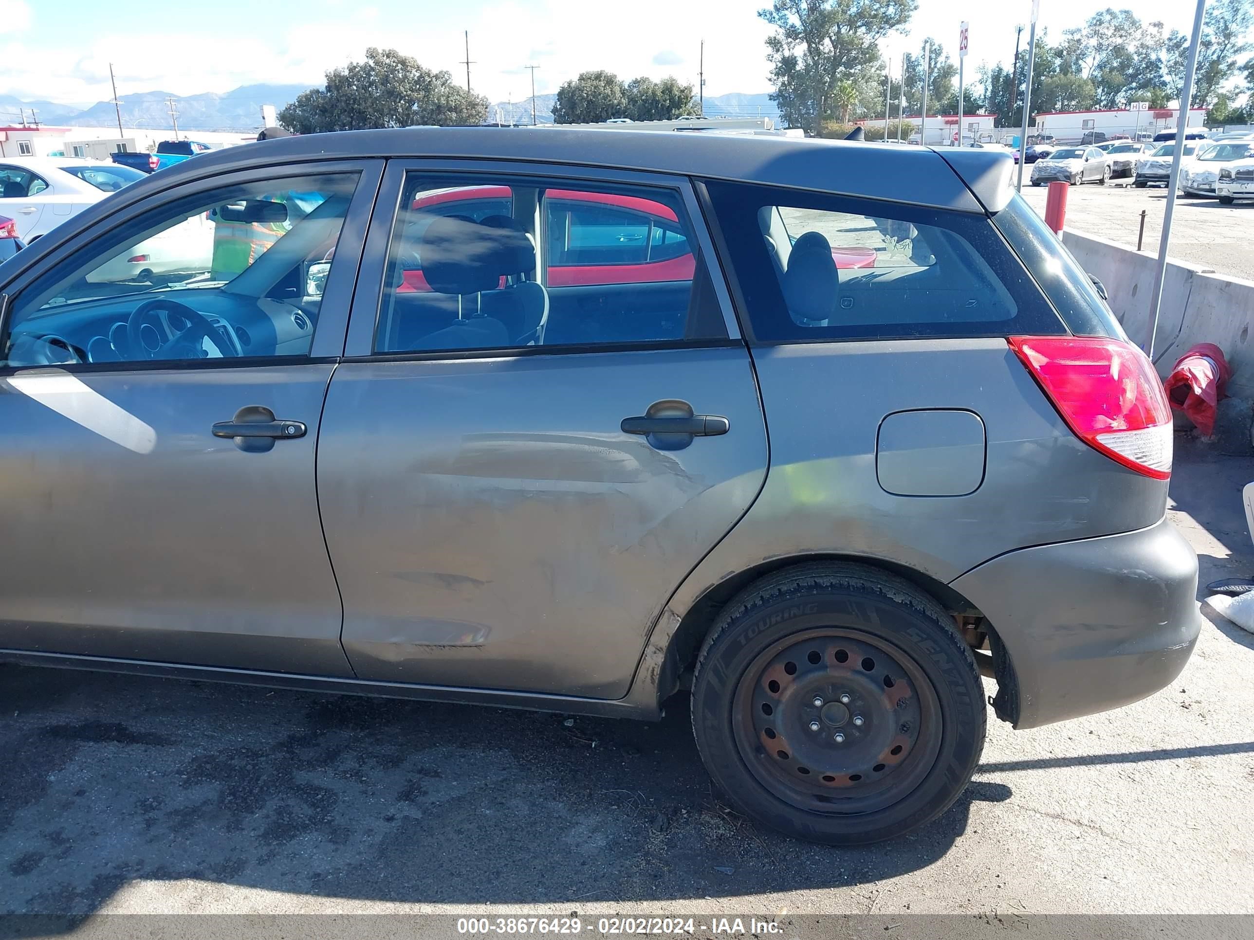 Photo 5 VIN: 2T1KR32E54C301206 - TOYOTA MATRIX 