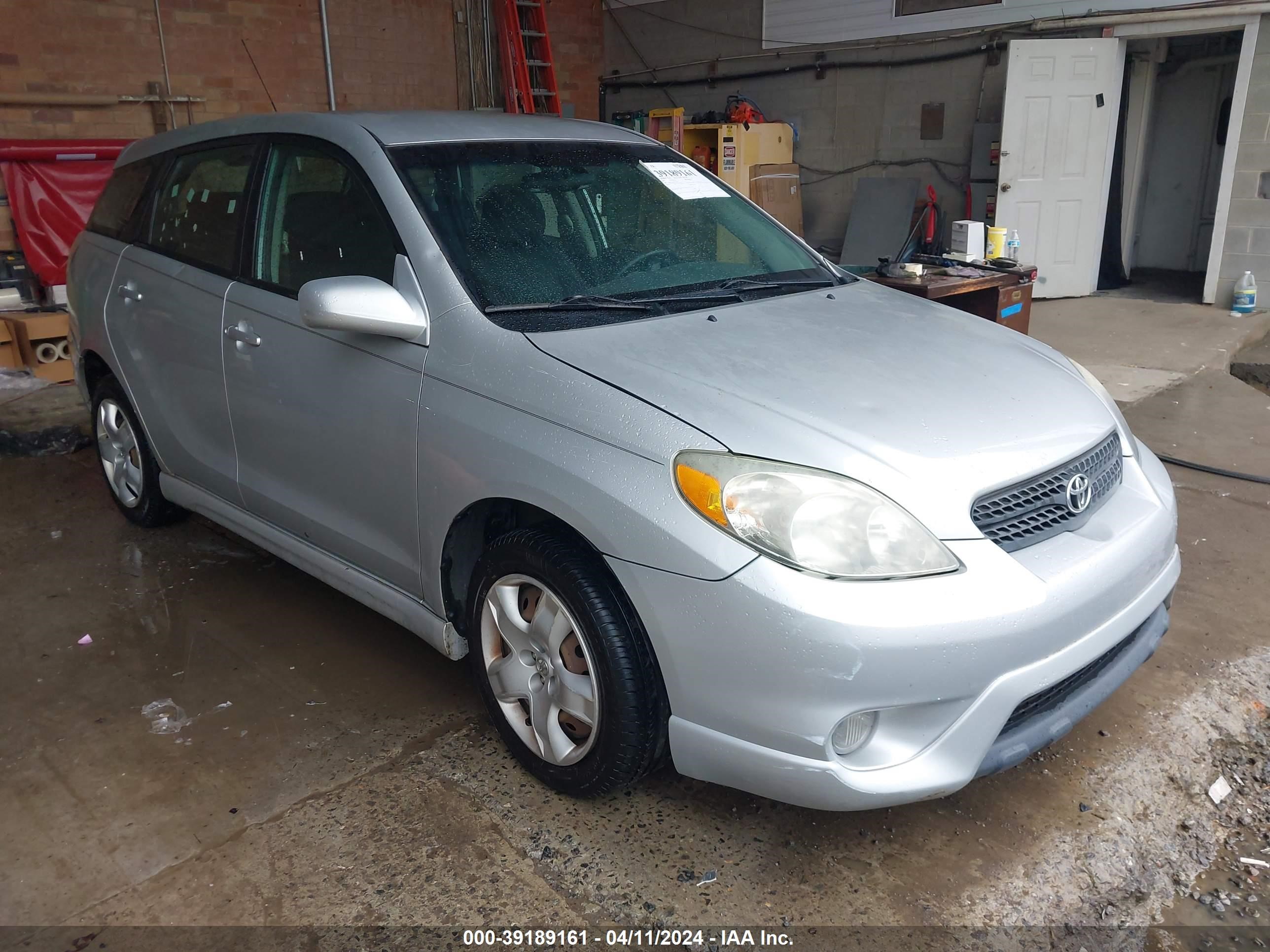 Photo 0 VIN: 2T1KR32E55C375209 - TOYOTA MATRIX 