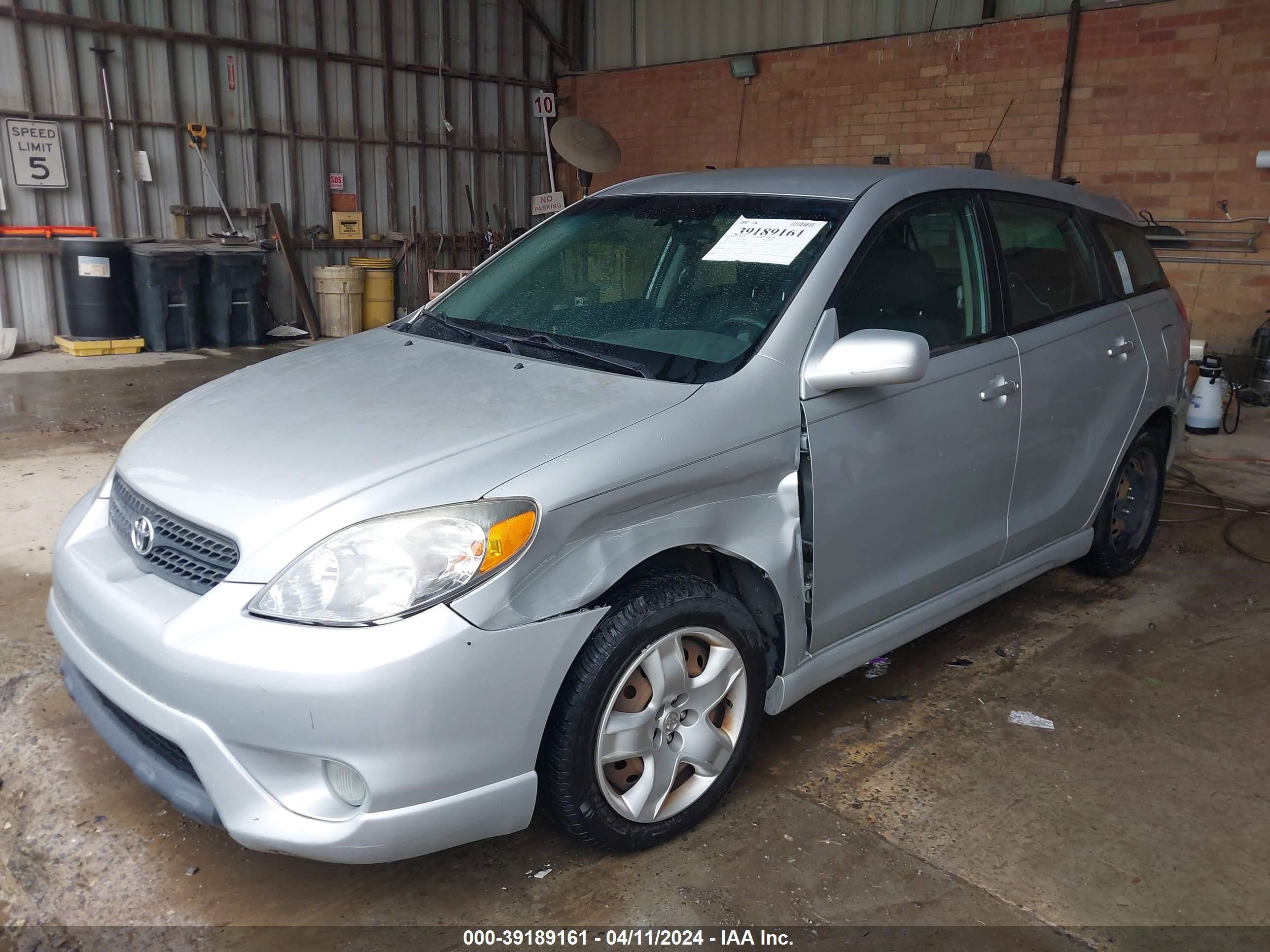 Photo 1 VIN: 2T1KR32E55C375209 - TOYOTA MATRIX 