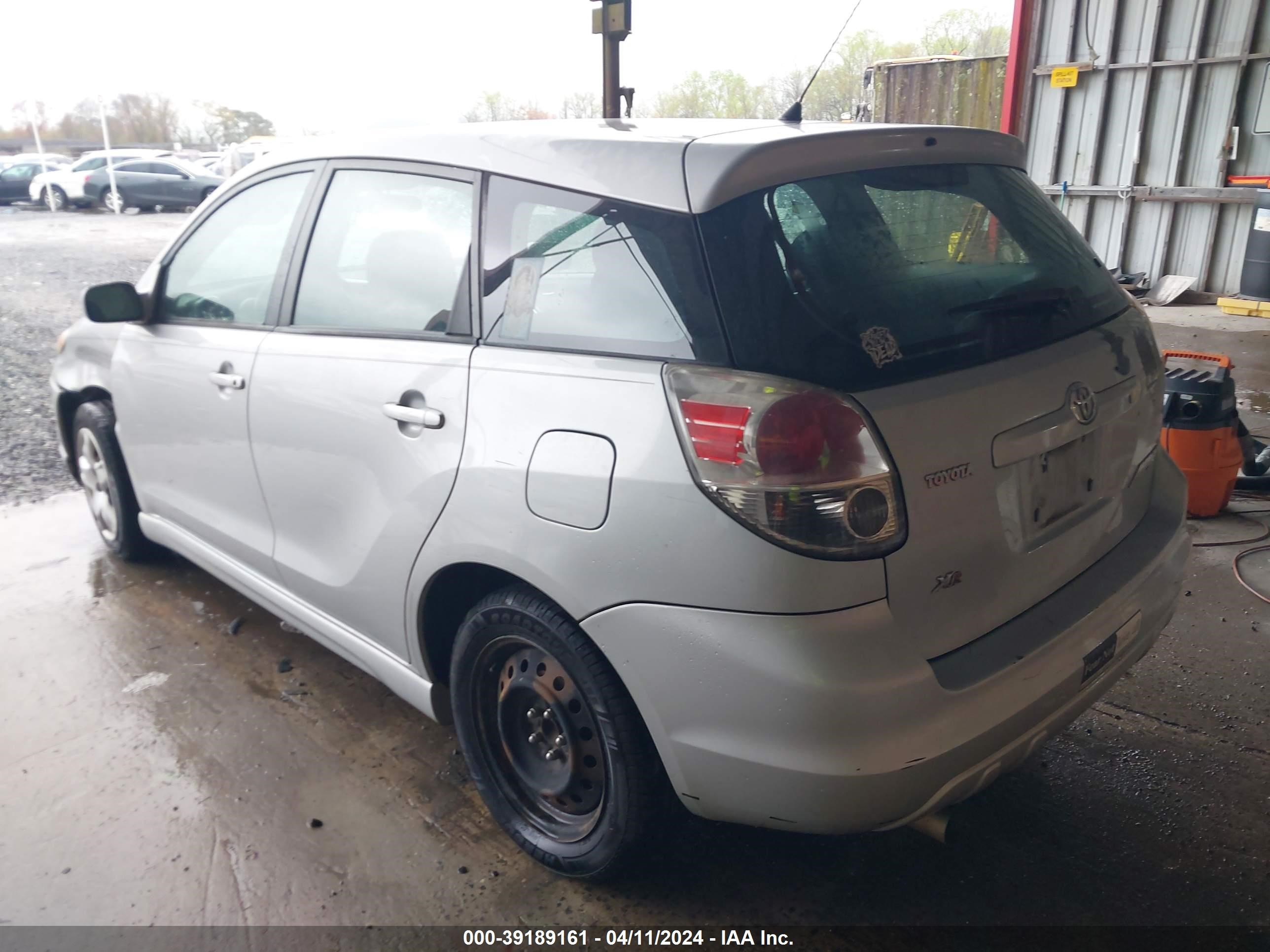 Photo 2 VIN: 2T1KR32E55C375209 - TOYOTA MATRIX 