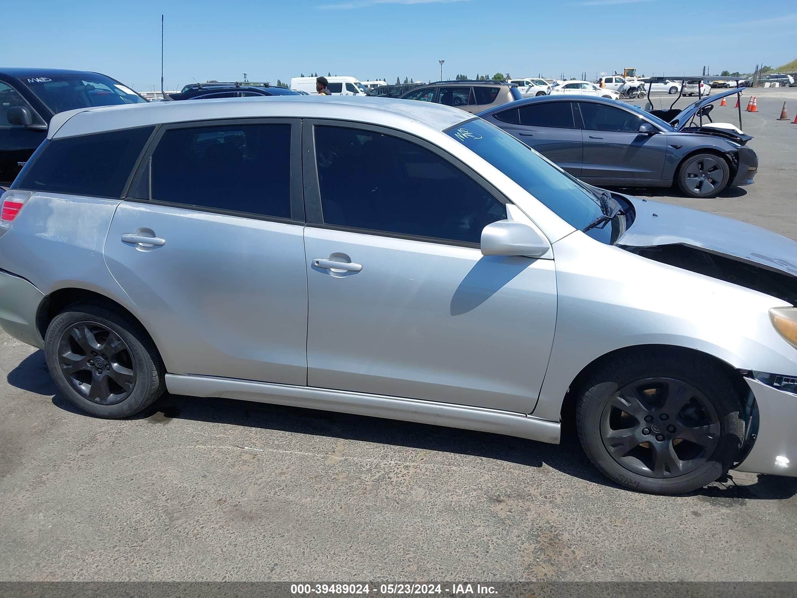 Photo 13 VIN: 2T1KR32E56C570213 - TOYOTA MATRIX 