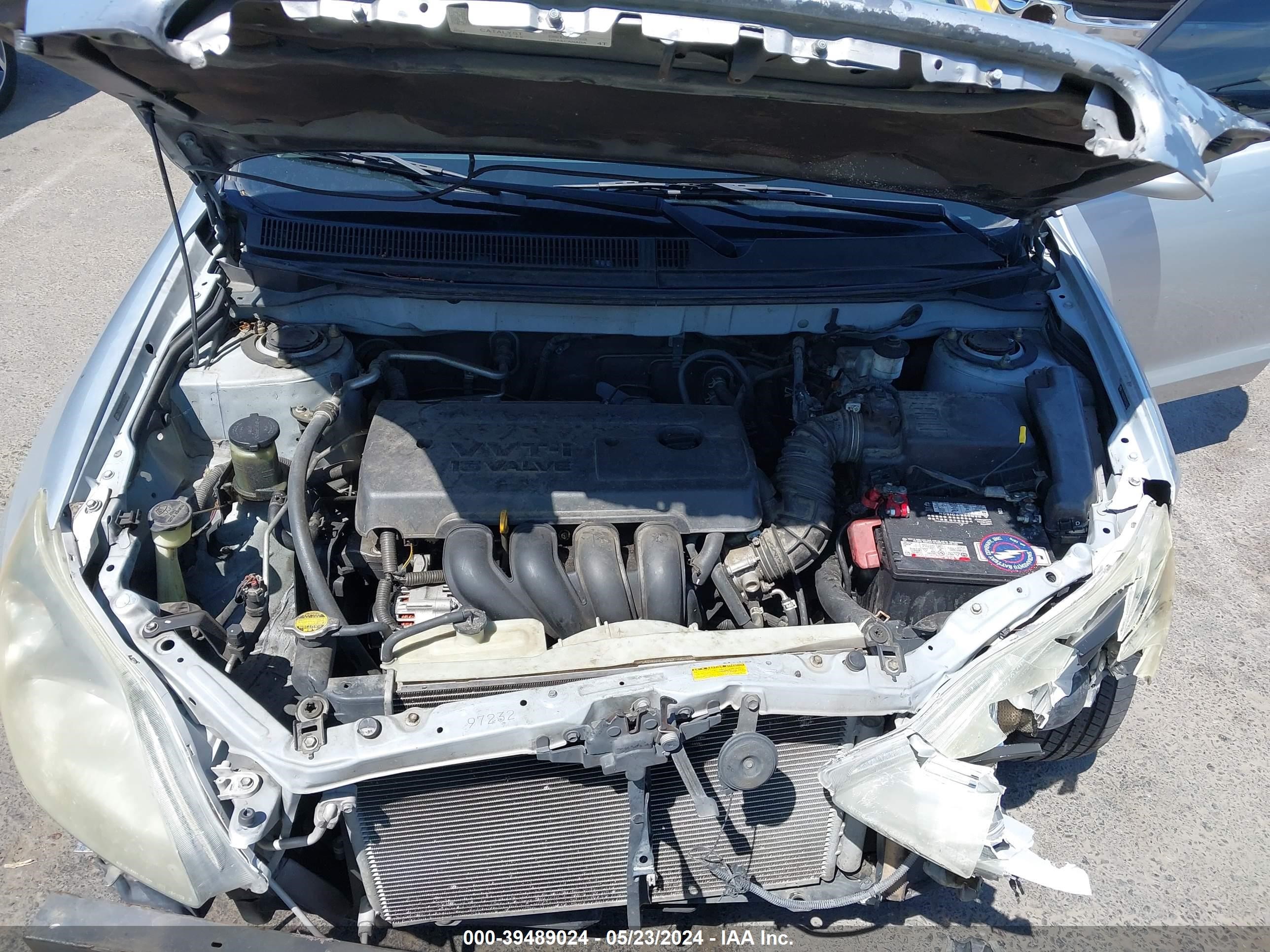 Photo 9 VIN: 2T1KR32E56C570213 - TOYOTA MATRIX 