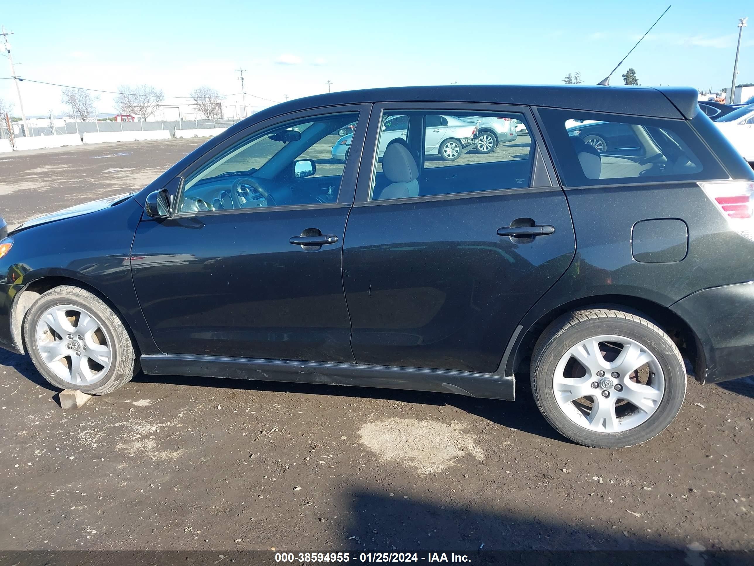 Photo 13 VIN: 2T1KR32E56C602447 - TOYOTA MATRIX 