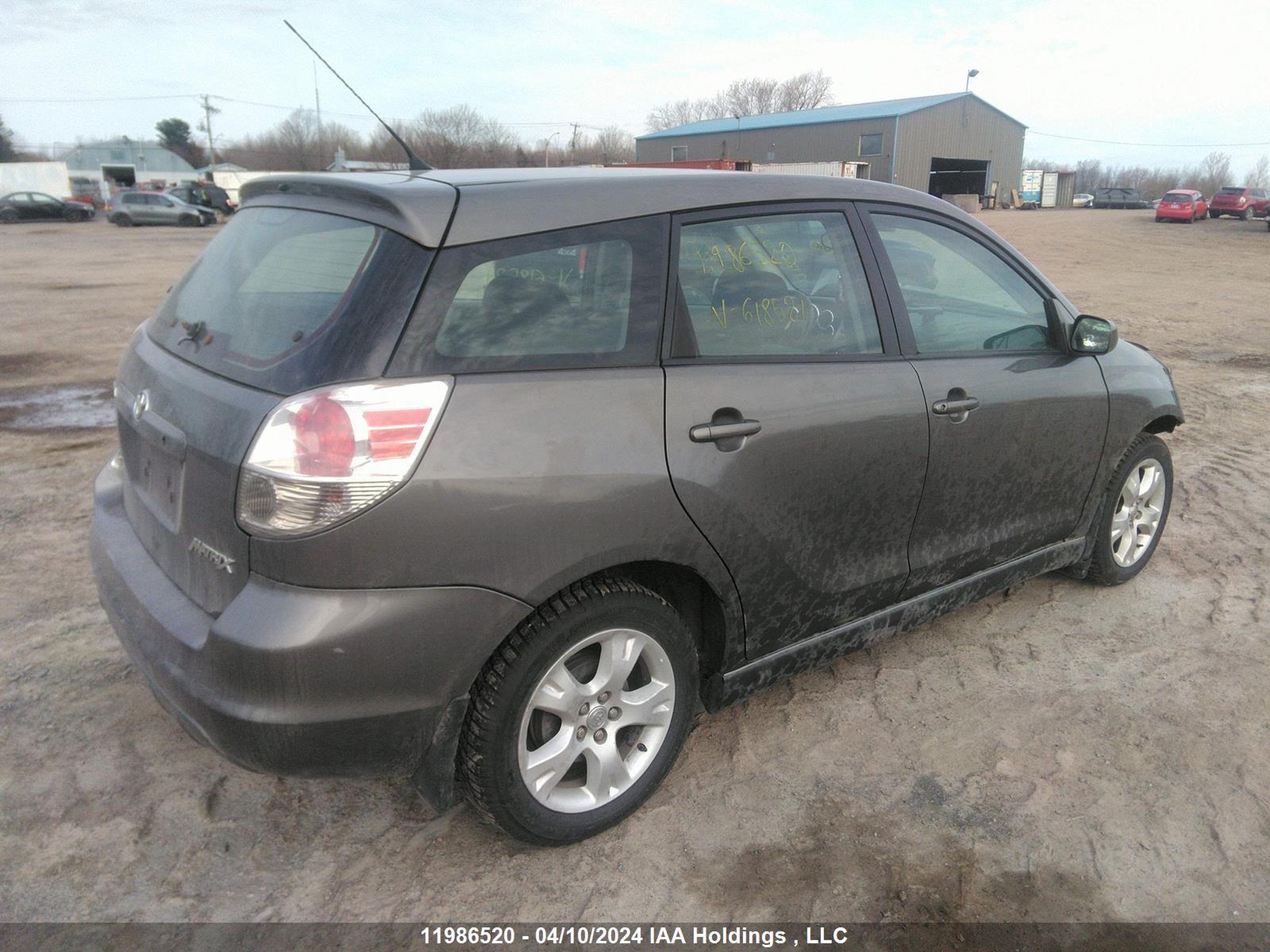 Photo 3 VIN: 2T1KR32E56C618521 - TOYOTA MATRIX 