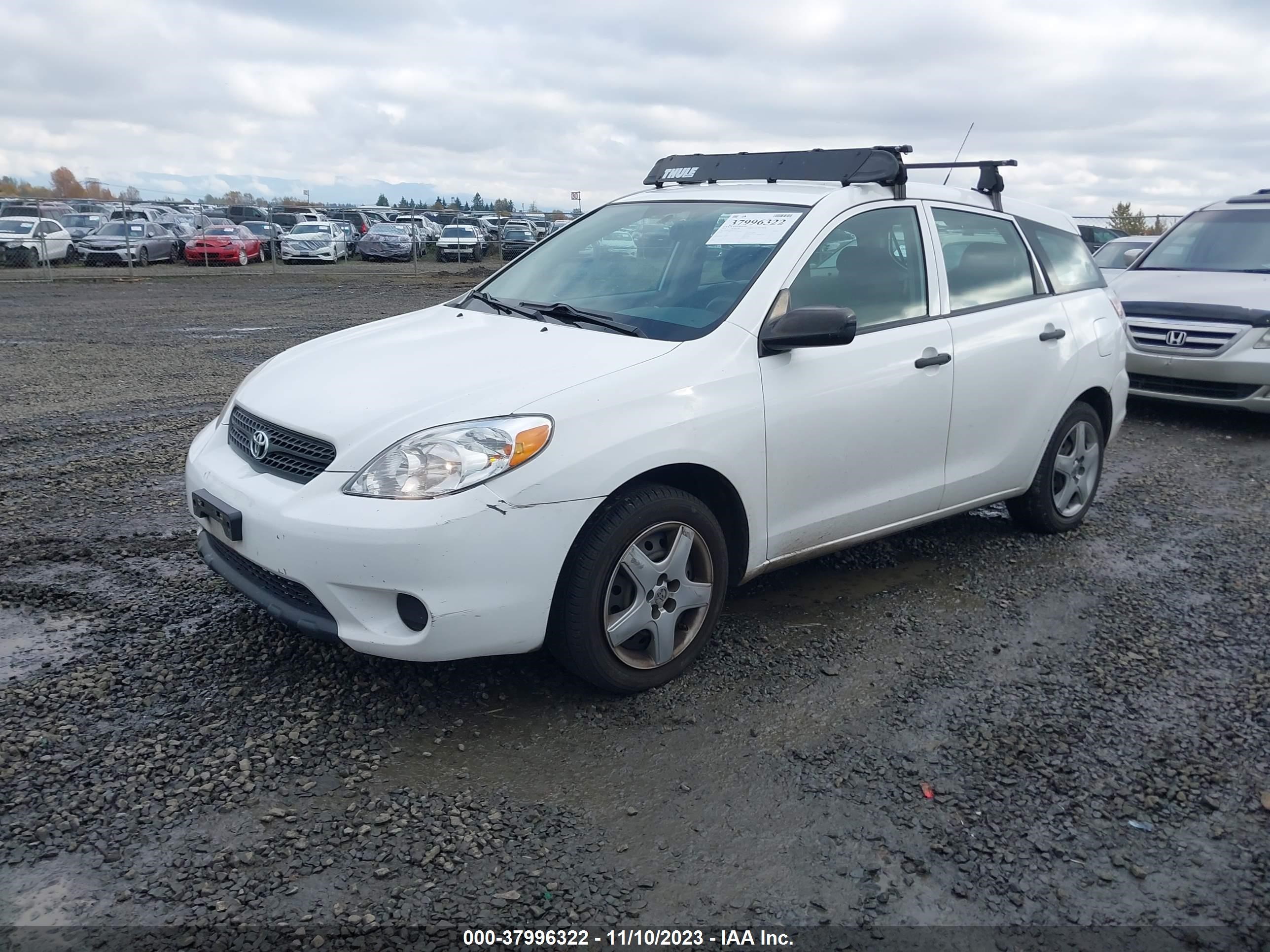 Photo 1 VIN: 2T1KR32E58C708321 - TOYOTA MATRIX 