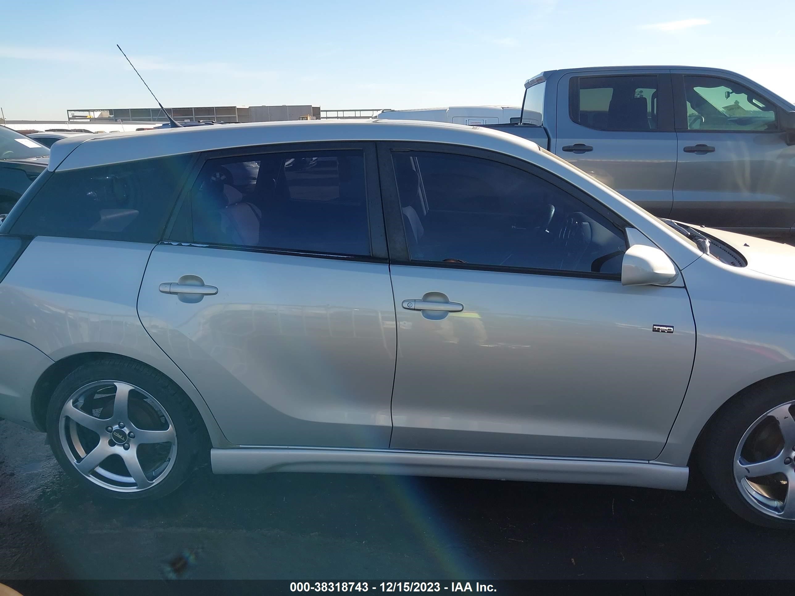 Photo 12 VIN: 2T1KR32E63C022099 - TOYOTA MATRIX 