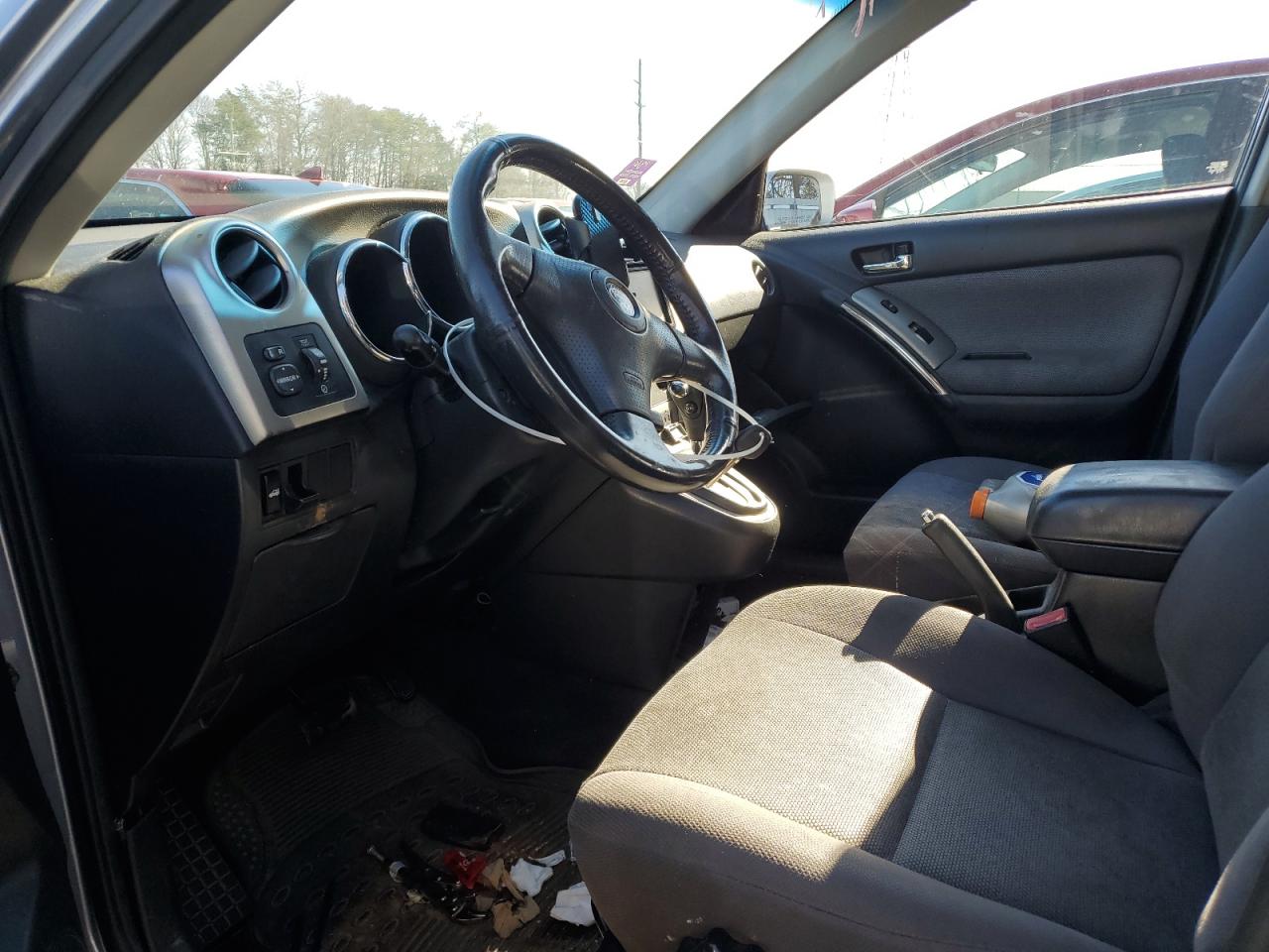 Photo 6 VIN: 2T1KR32E63C132649 - TOYOTA MATRIX 