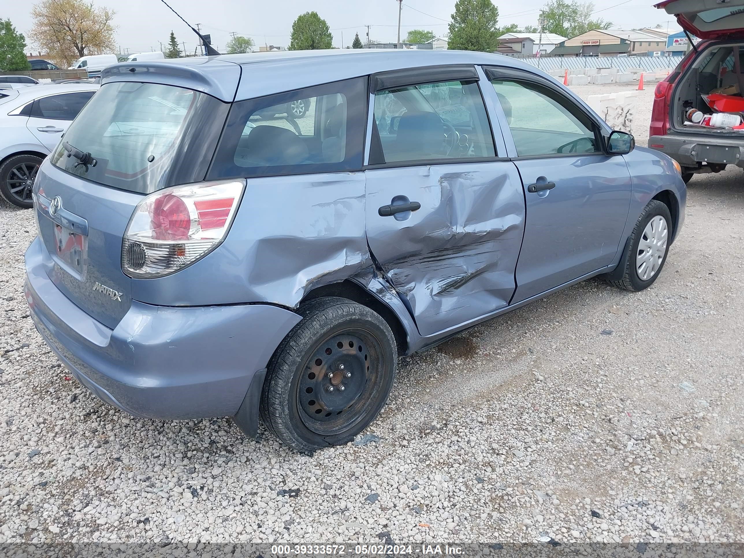 Photo 3 VIN: 2T1KR32E65C390284 - TOYOTA MATRIX 