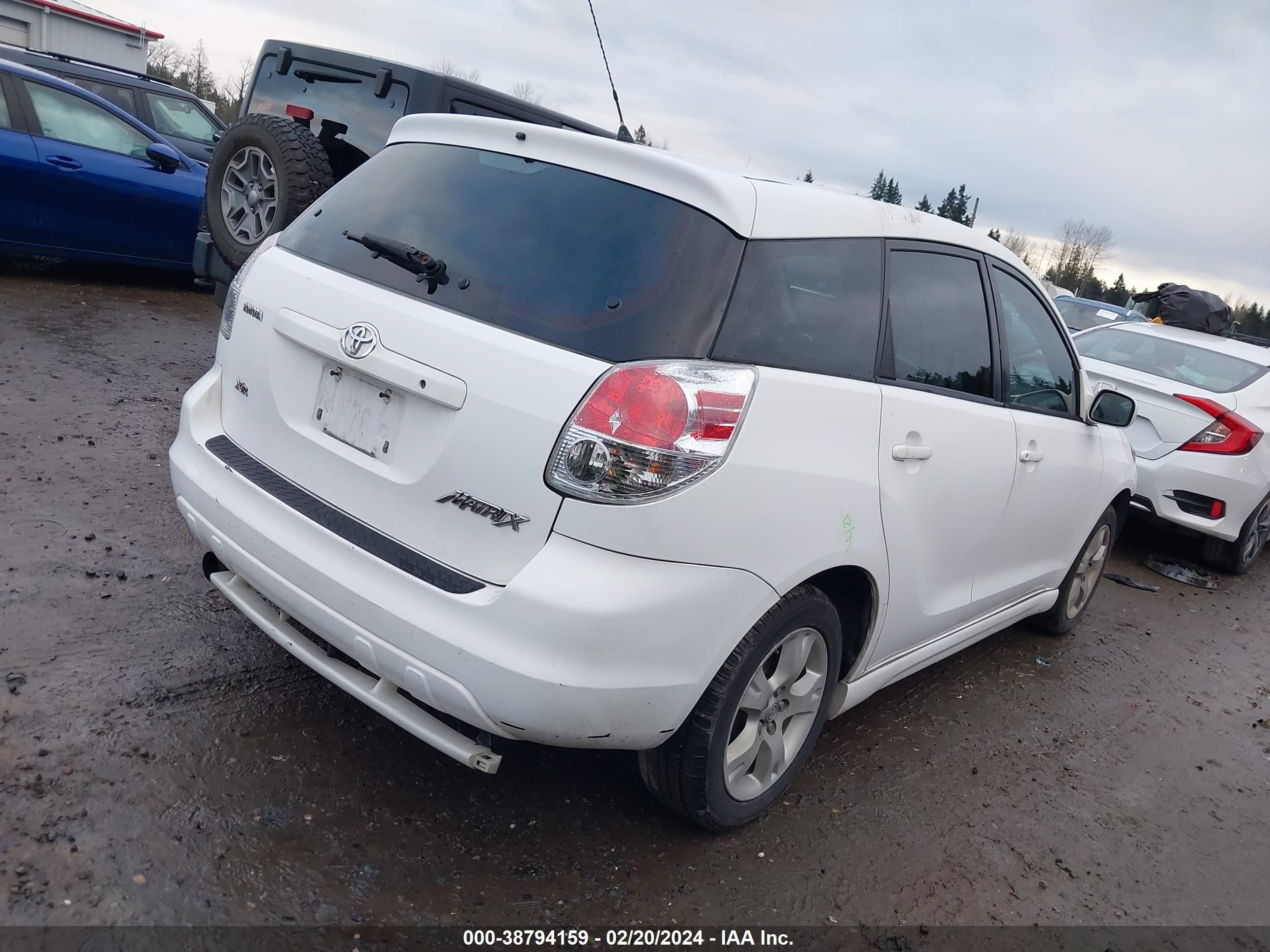 Photo 3 VIN: 2T1KR32E65C458762 - TOYOTA MATRIX 