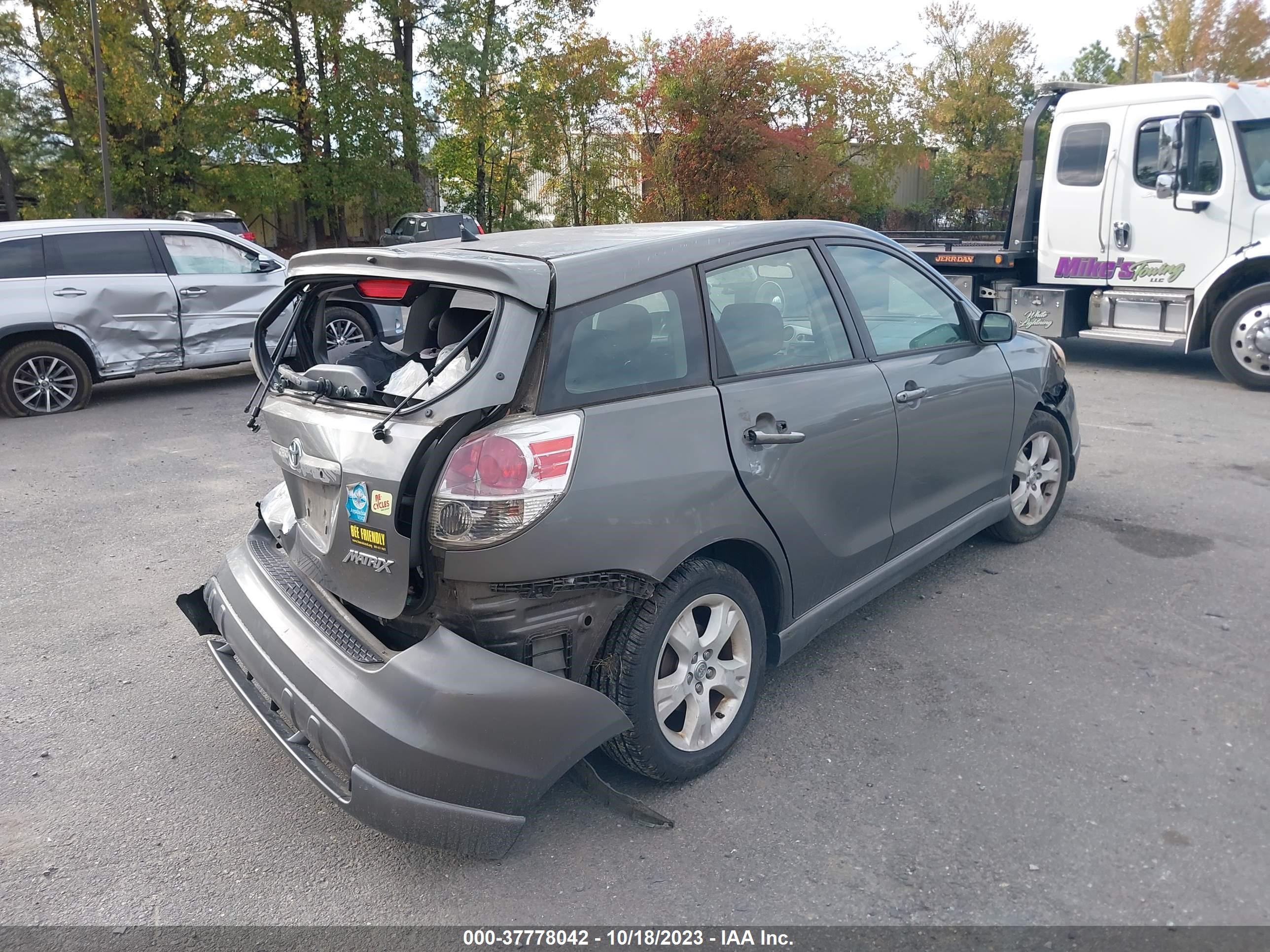 Photo 3 VIN: 2T1KR32E65C501626 - TOYOTA MATRIX 