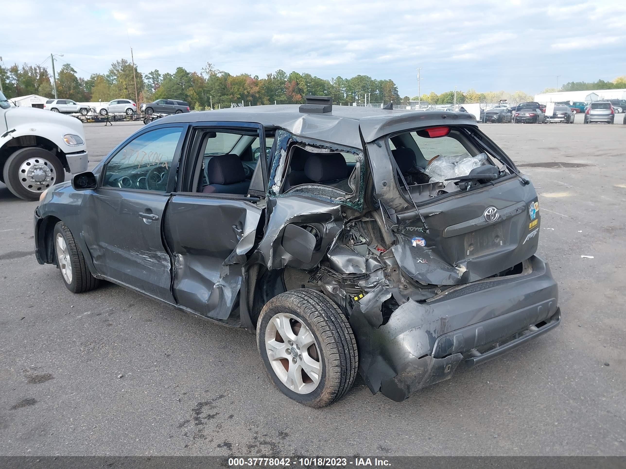 Photo 5 VIN: 2T1KR32E65C501626 - TOYOTA MATRIX 