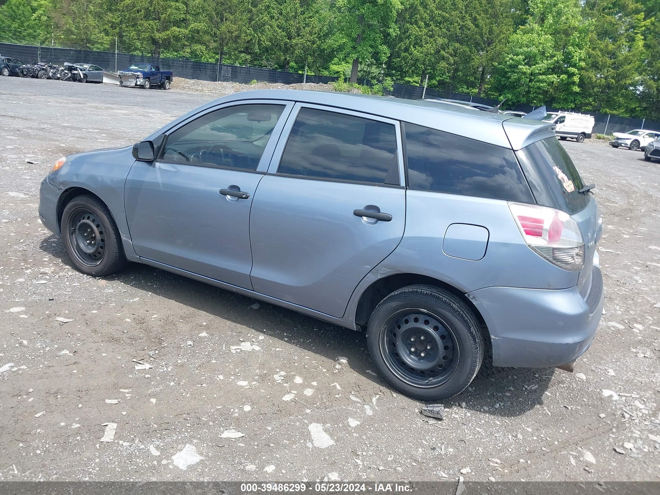 Photo 2 VIN: 2T1KR32E65C507698 - TOYOTA MATRIX 