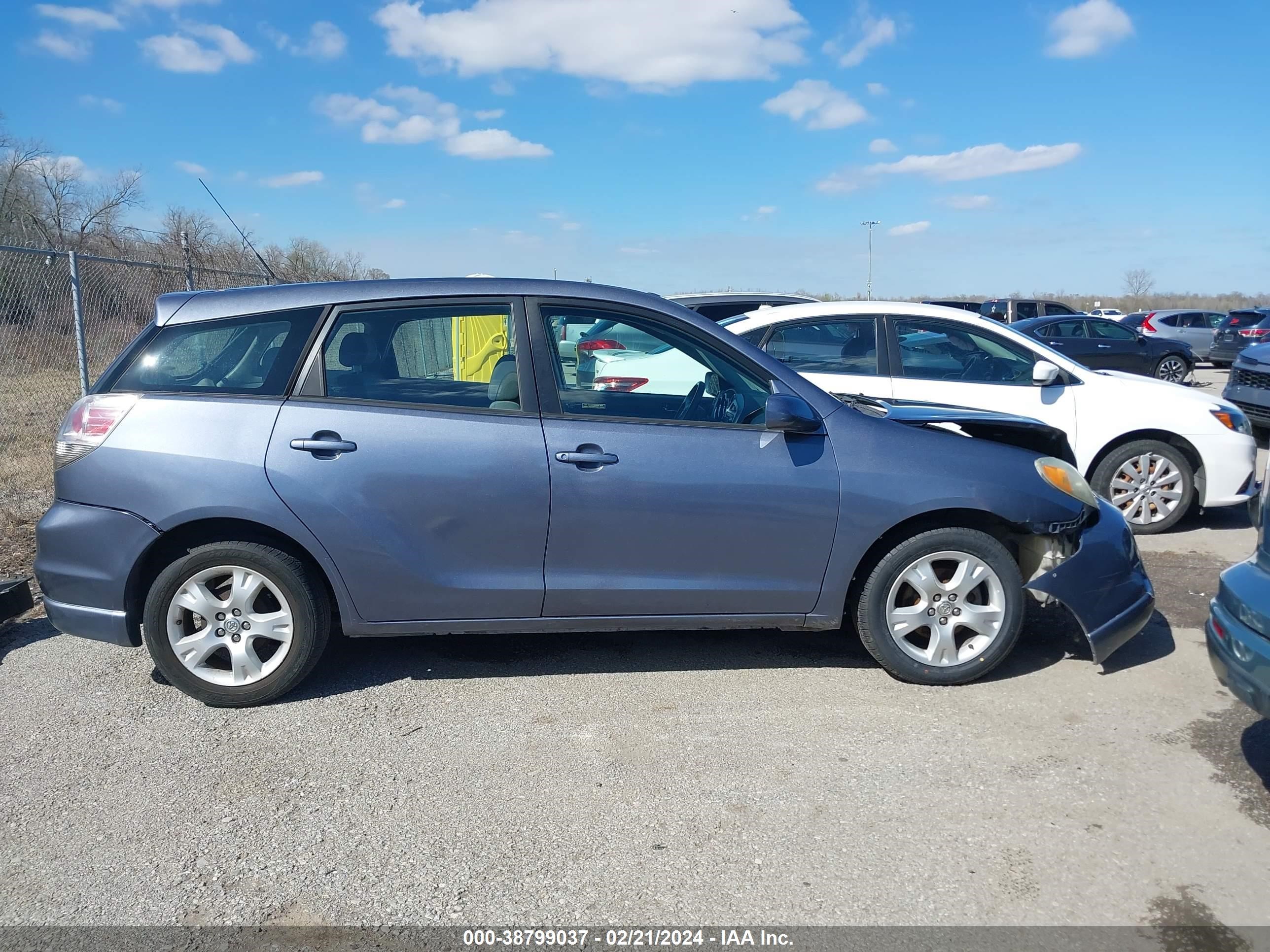 Photo 12 VIN: 2T1KR32E67C633479 - TOYOTA MATRIX 