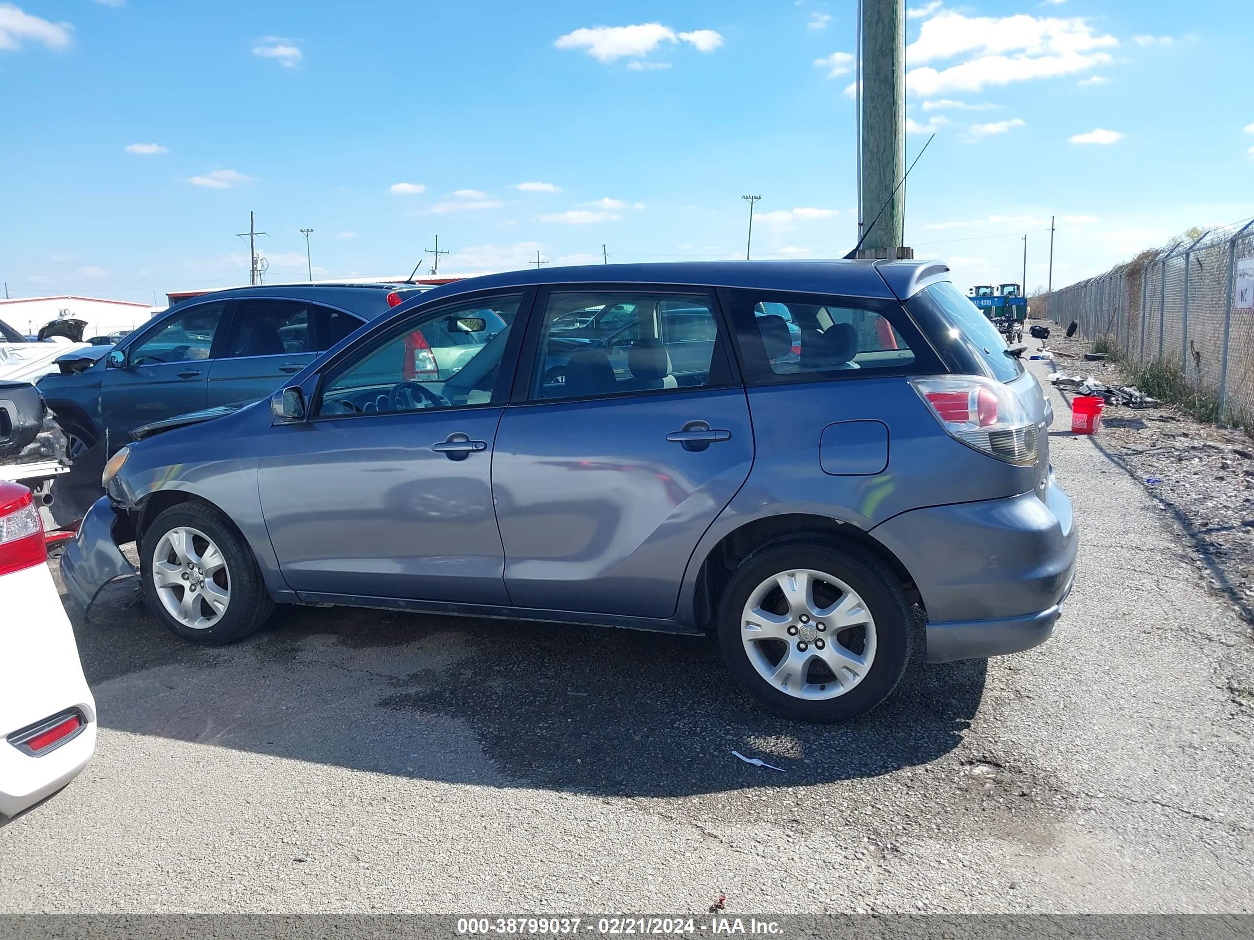 Photo 13 VIN: 2T1KR32E67C633479 - TOYOTA MATRIX 