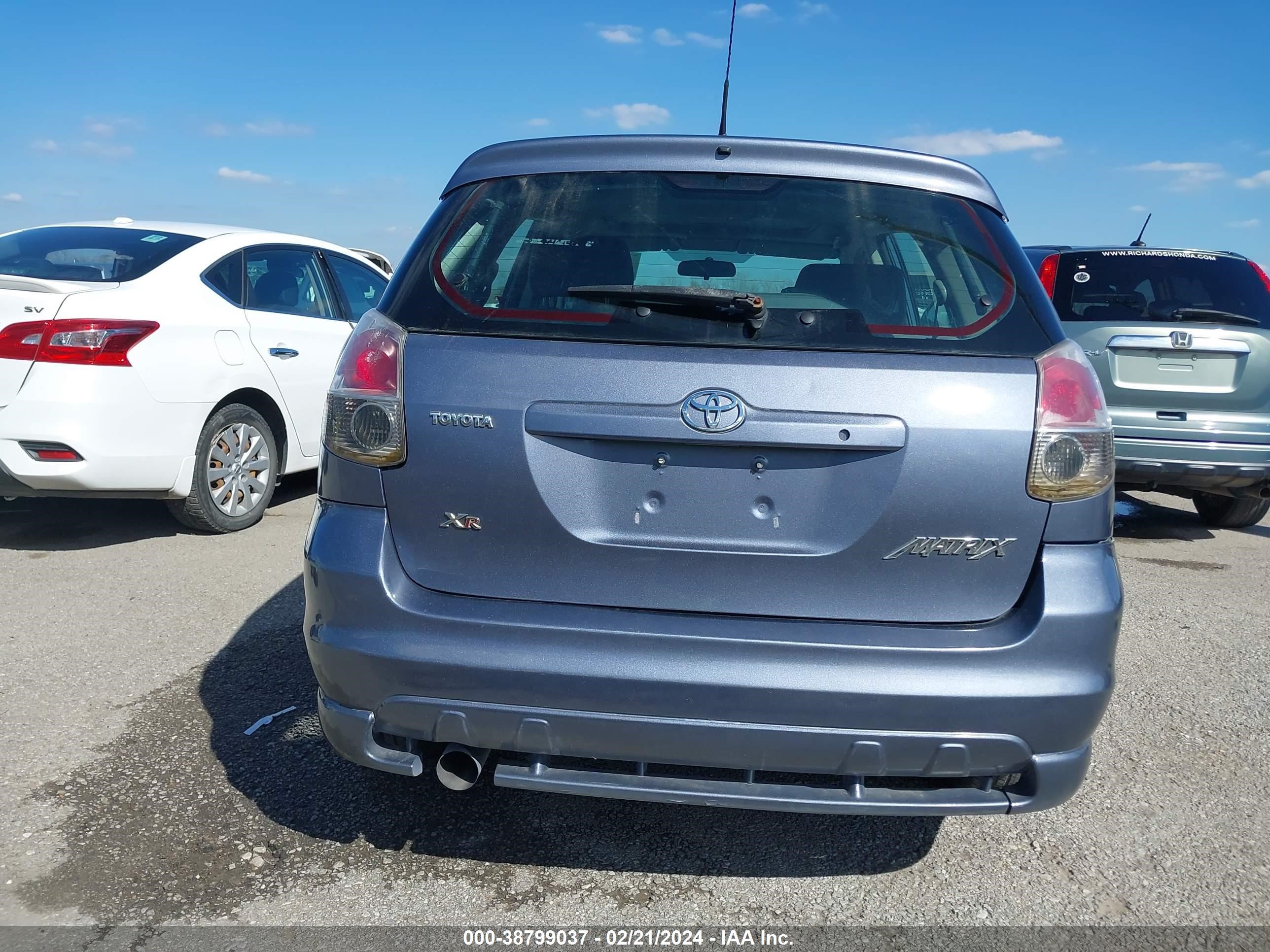 Photo 15 VIN: 2T1KR32E67C633479 - TOYOTA MATRIX 