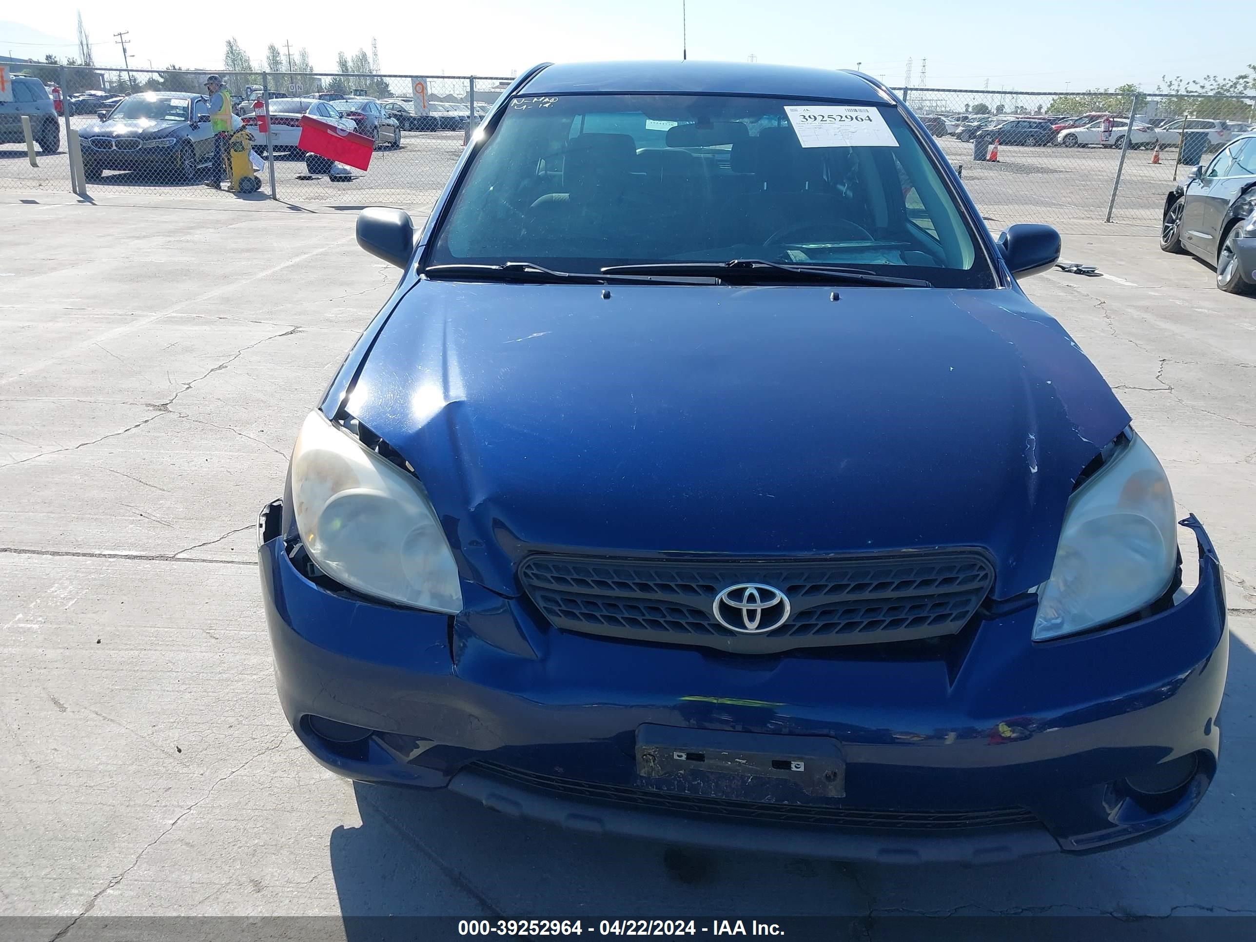 Photo 11 VIN: 2T1KR32E68C716802 - TOYOTA MATRIX 