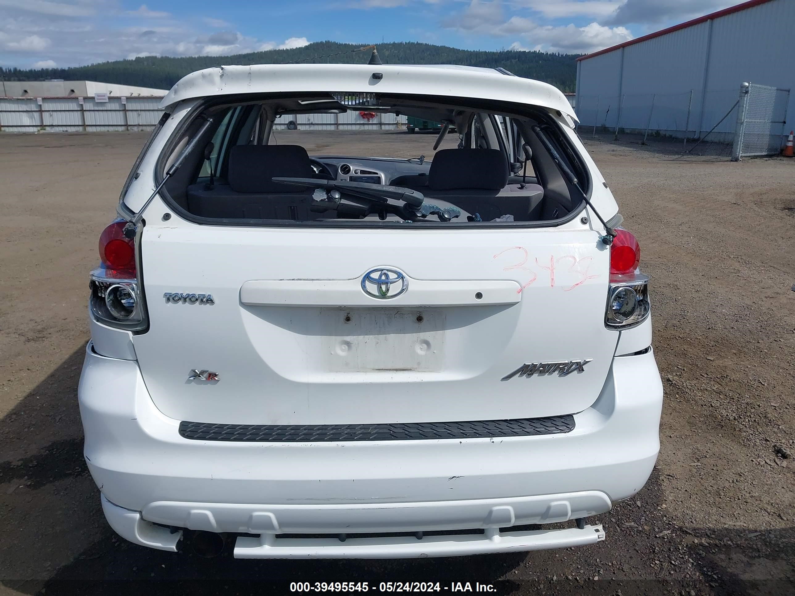 Photo 16 VIN: 2T1KR32E76C560332 - TOYOTA MATRIX 