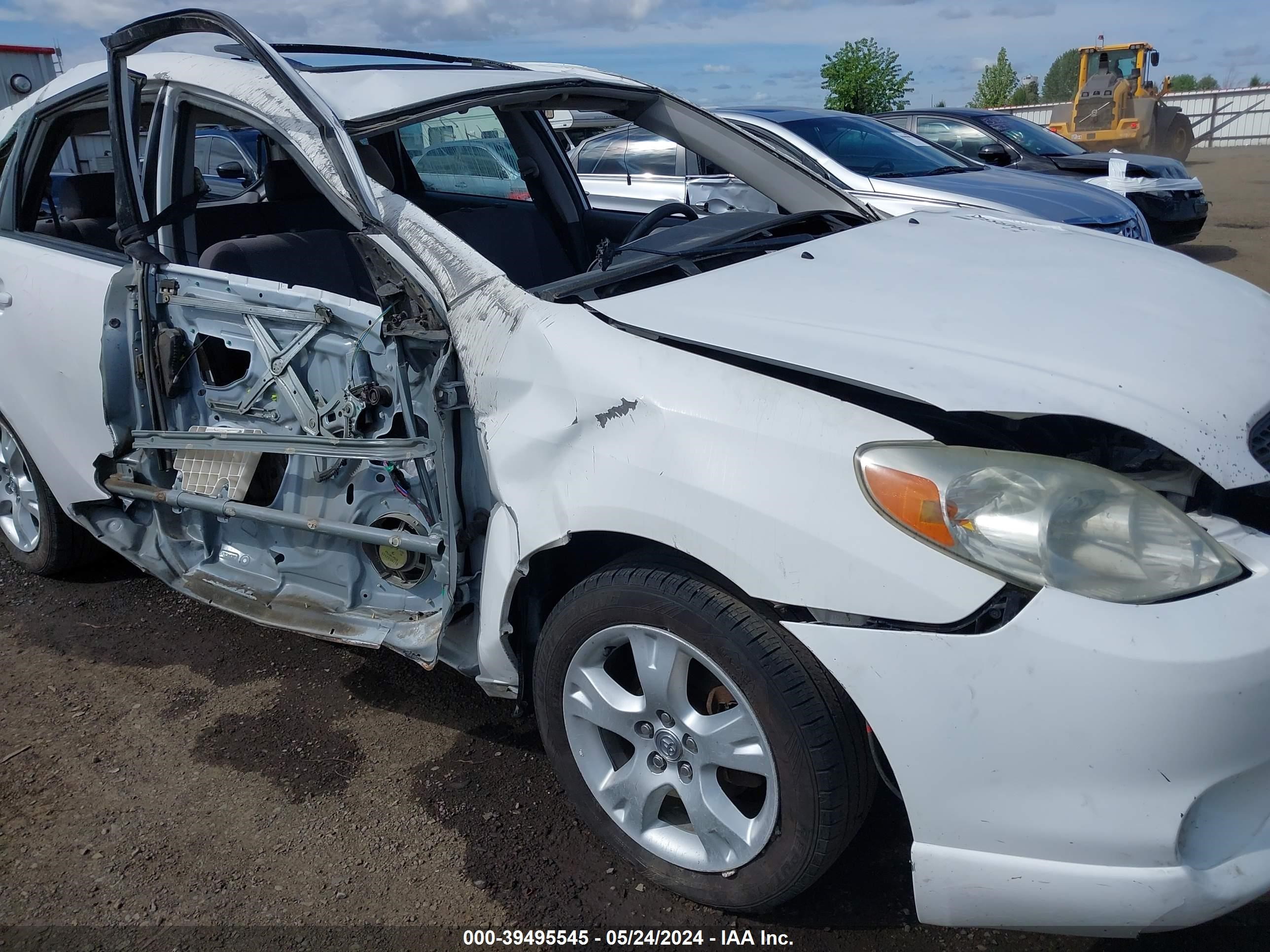 Photo 5 VIN: 2T1KR32E76C560332 - TOYOTA MATRIX 