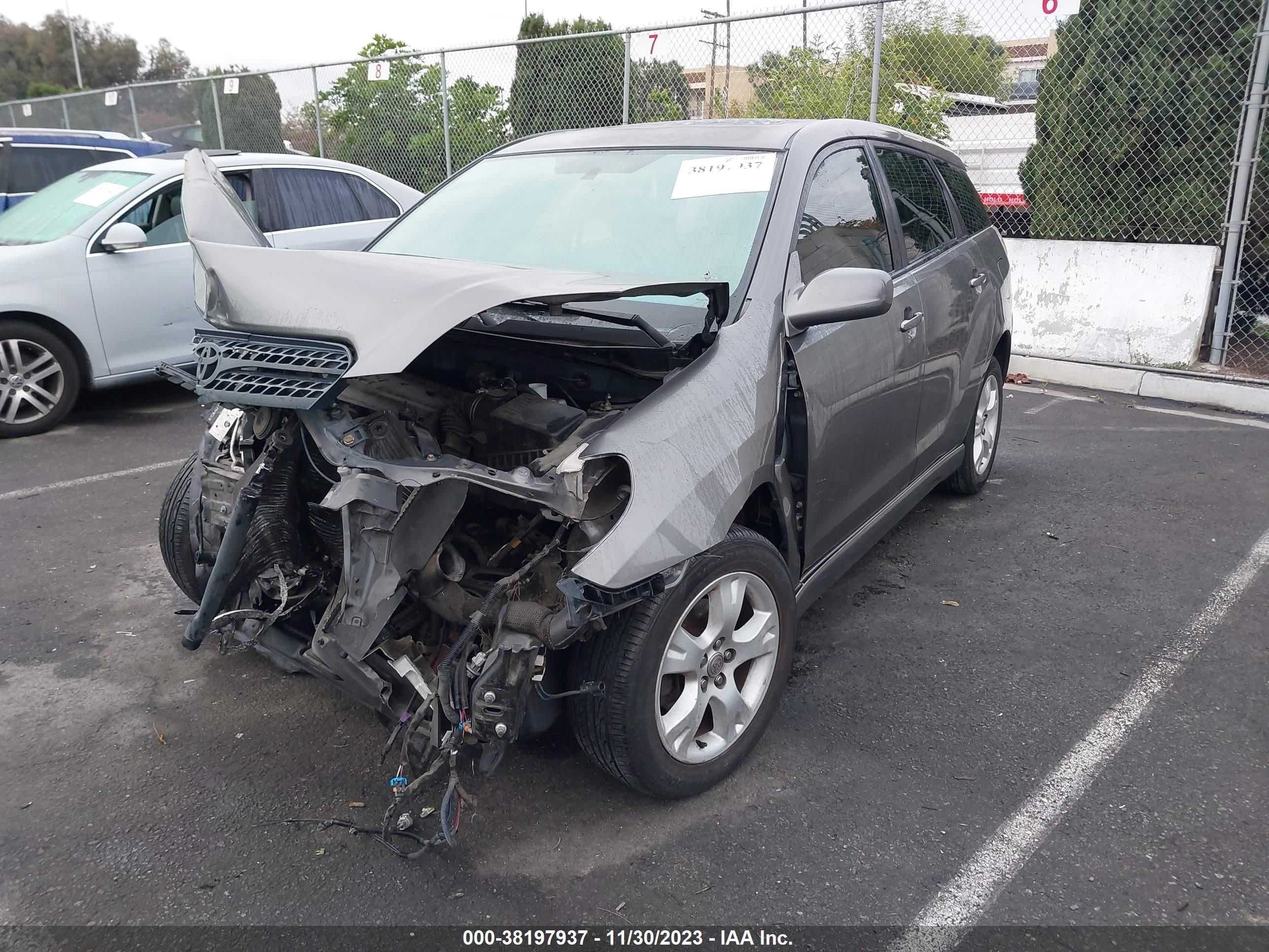 Photo 1 VIN: 2T1KR32E76C584761 - TOYOTA MATRIX 