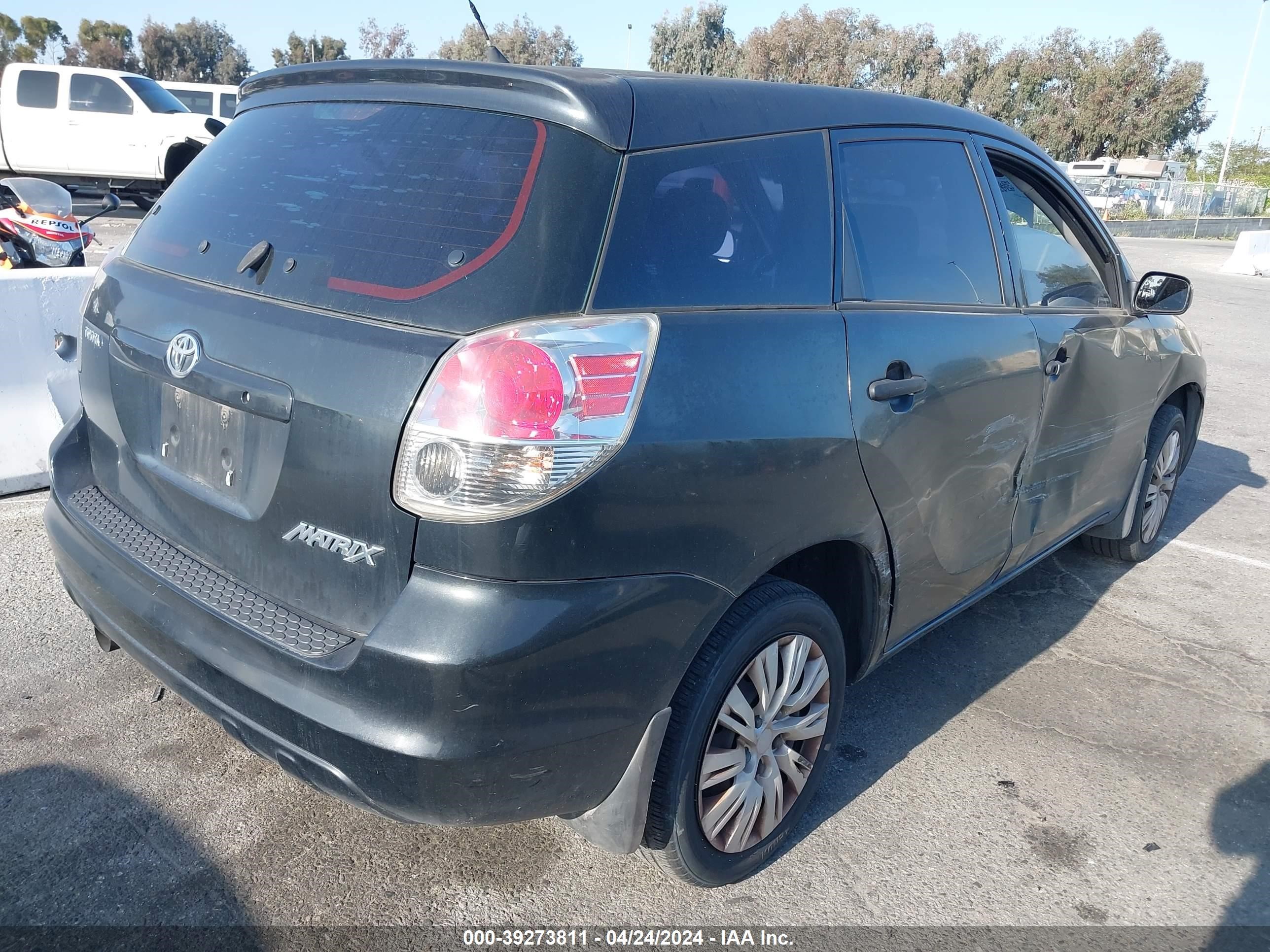 Photo 3 VIN: 2T1KR32E77C671335 - TOYOTA MATRIX 