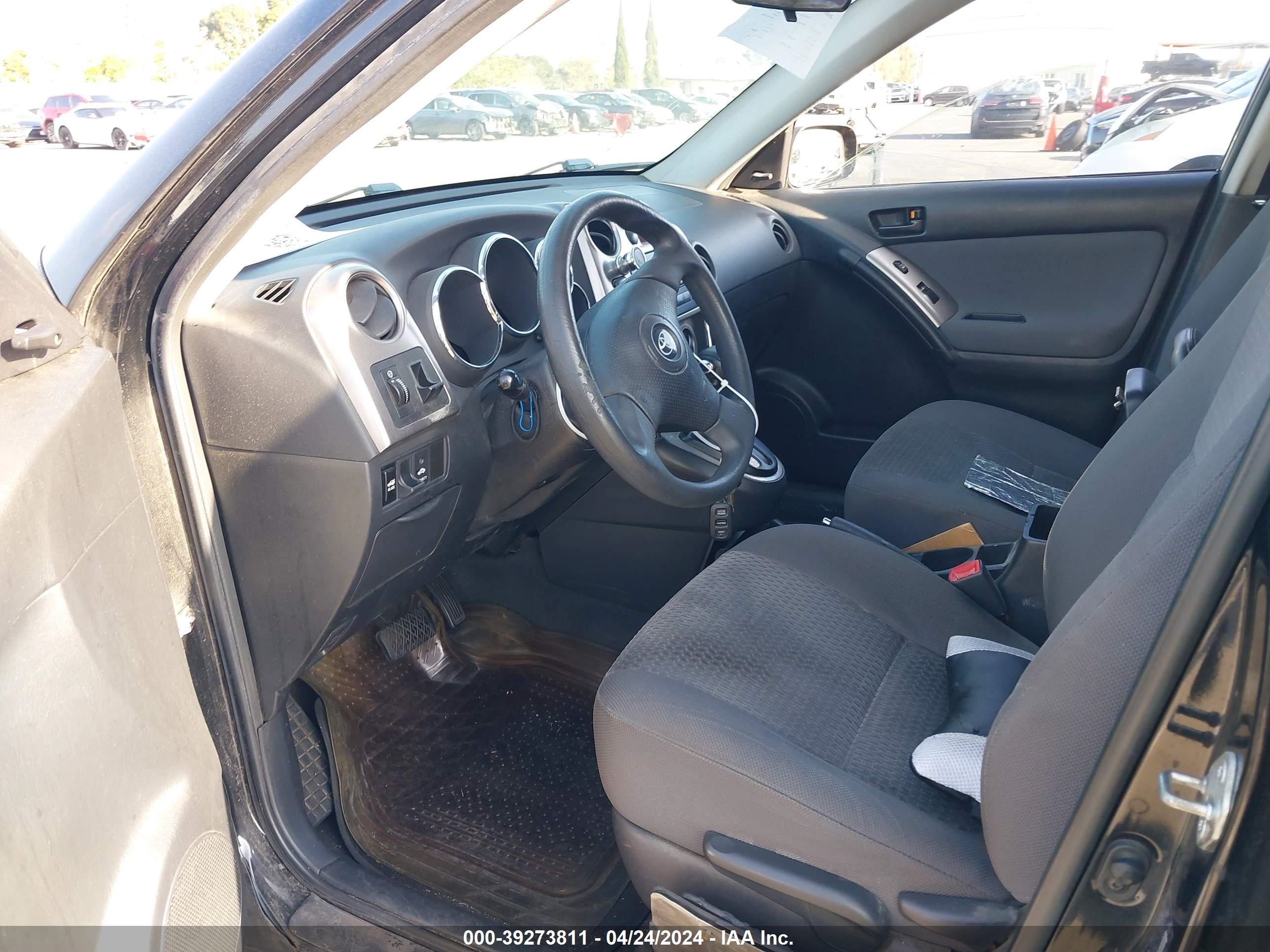 Photo 4 VIN: 2T1KR32E77C671335 - TOYOTA MATRIX 