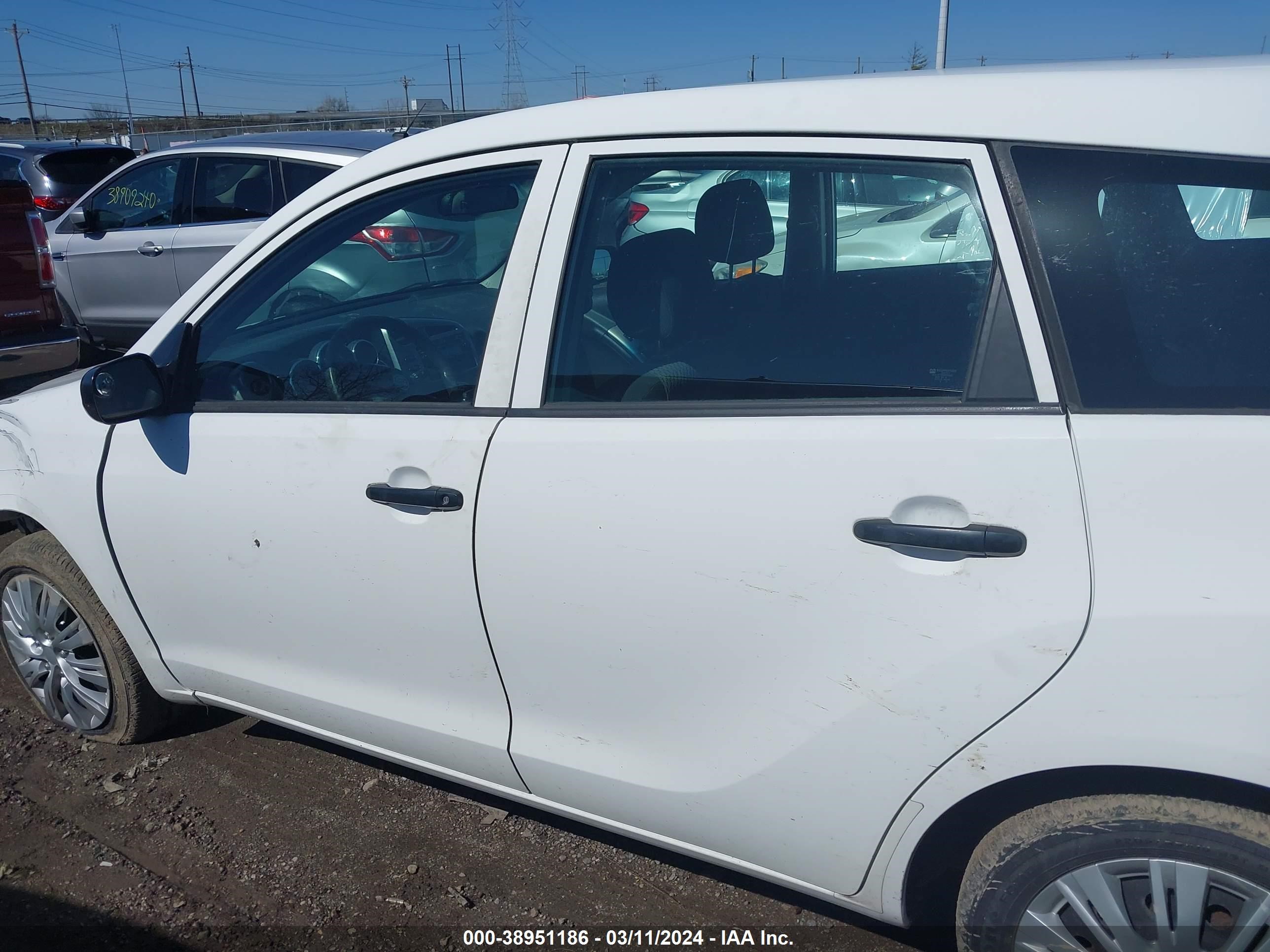 Photo 14 VIN: 2T1KR32E77C671867 - TOYOTA MATRIX 