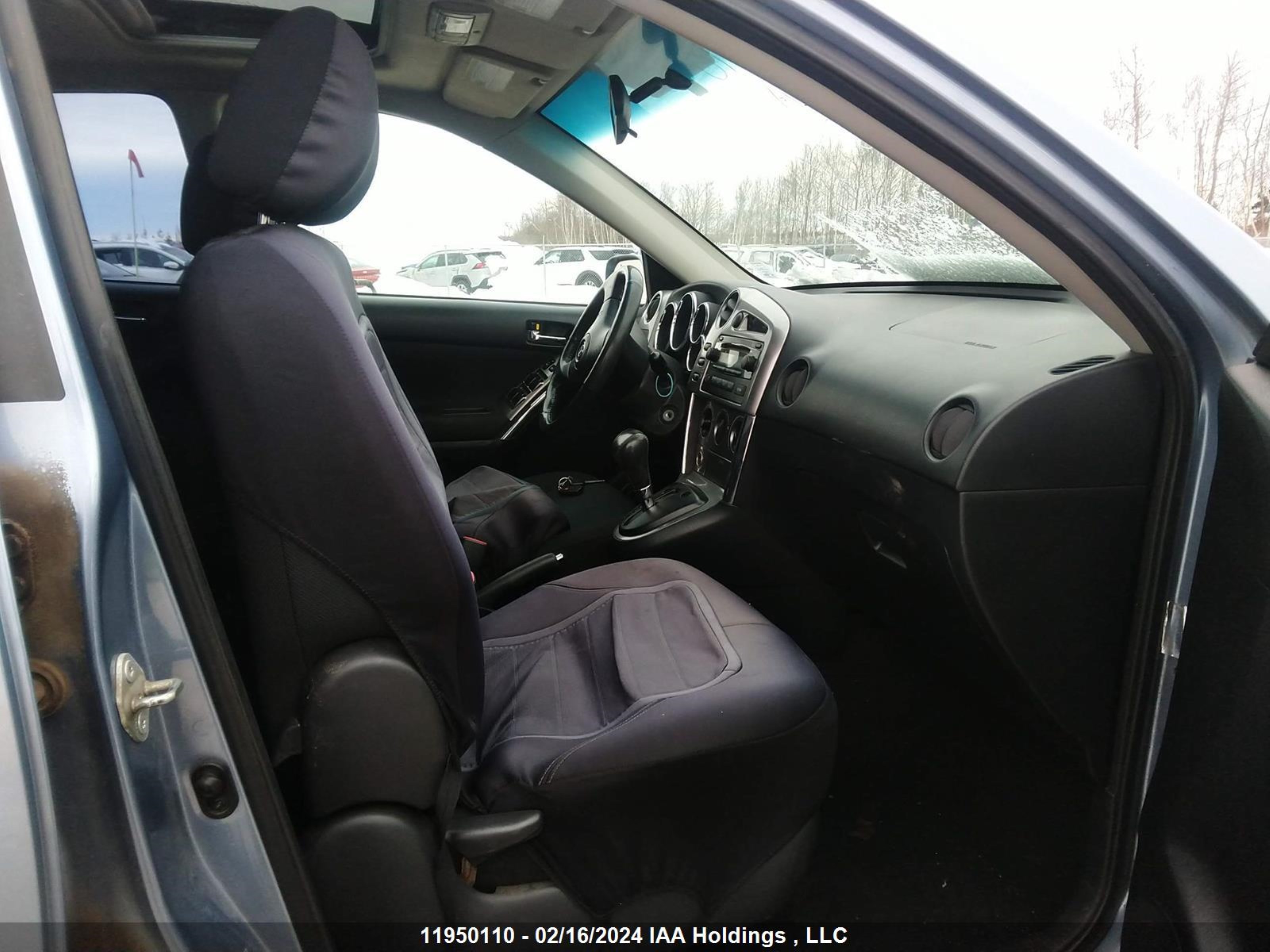 Photo 4 VIN: 2T1KR32E78C691957 - TOYOTA MATRIX 