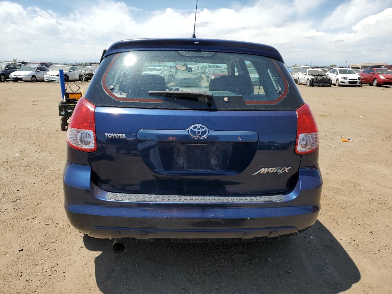 Photo 5 VIN: 2T1KR32E83C098861 - TOYOTA MATRIX 