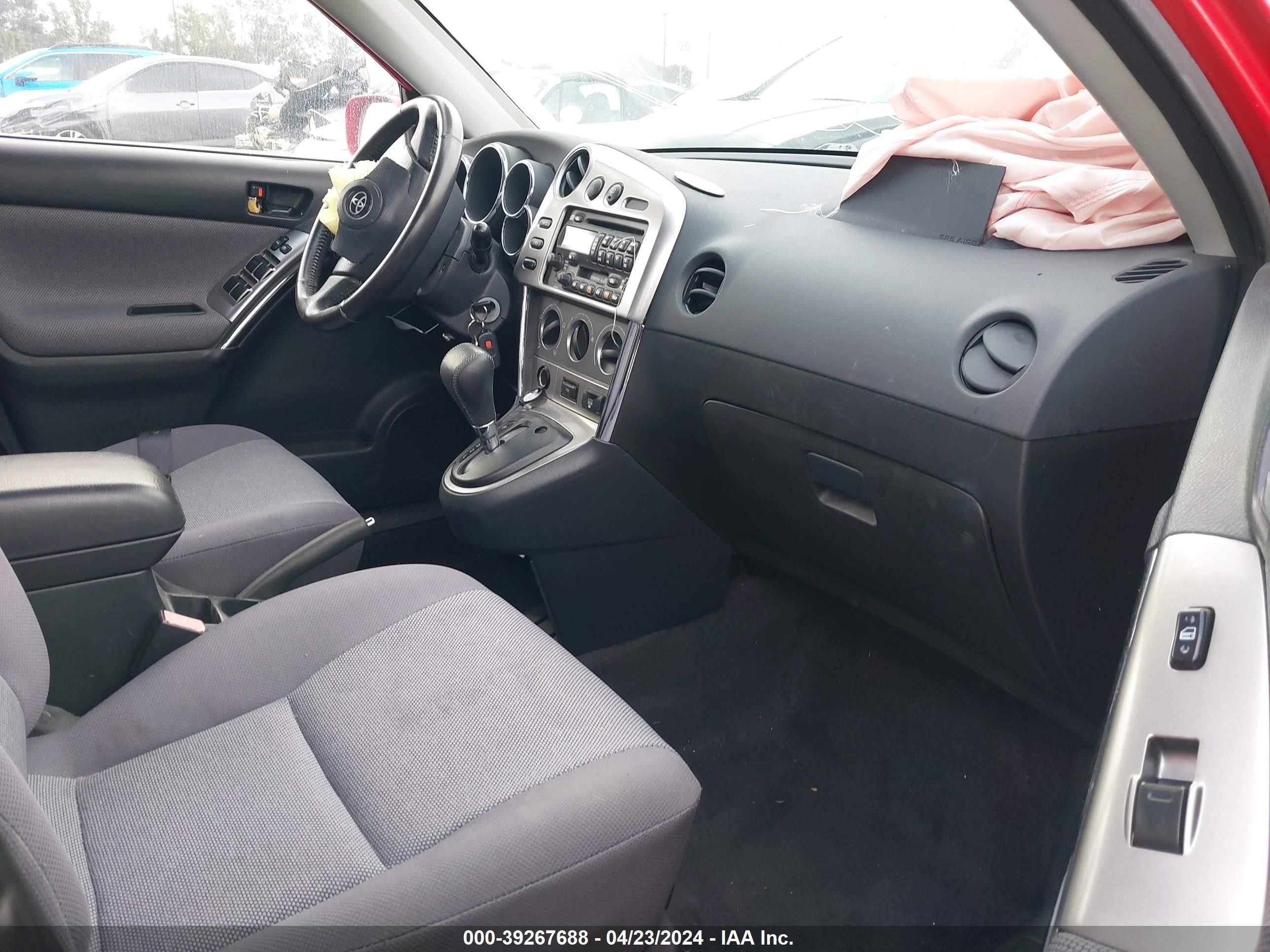 Photo 4 VIN: 2T1KR32E83C125153 - TOYOTA MATRIX 