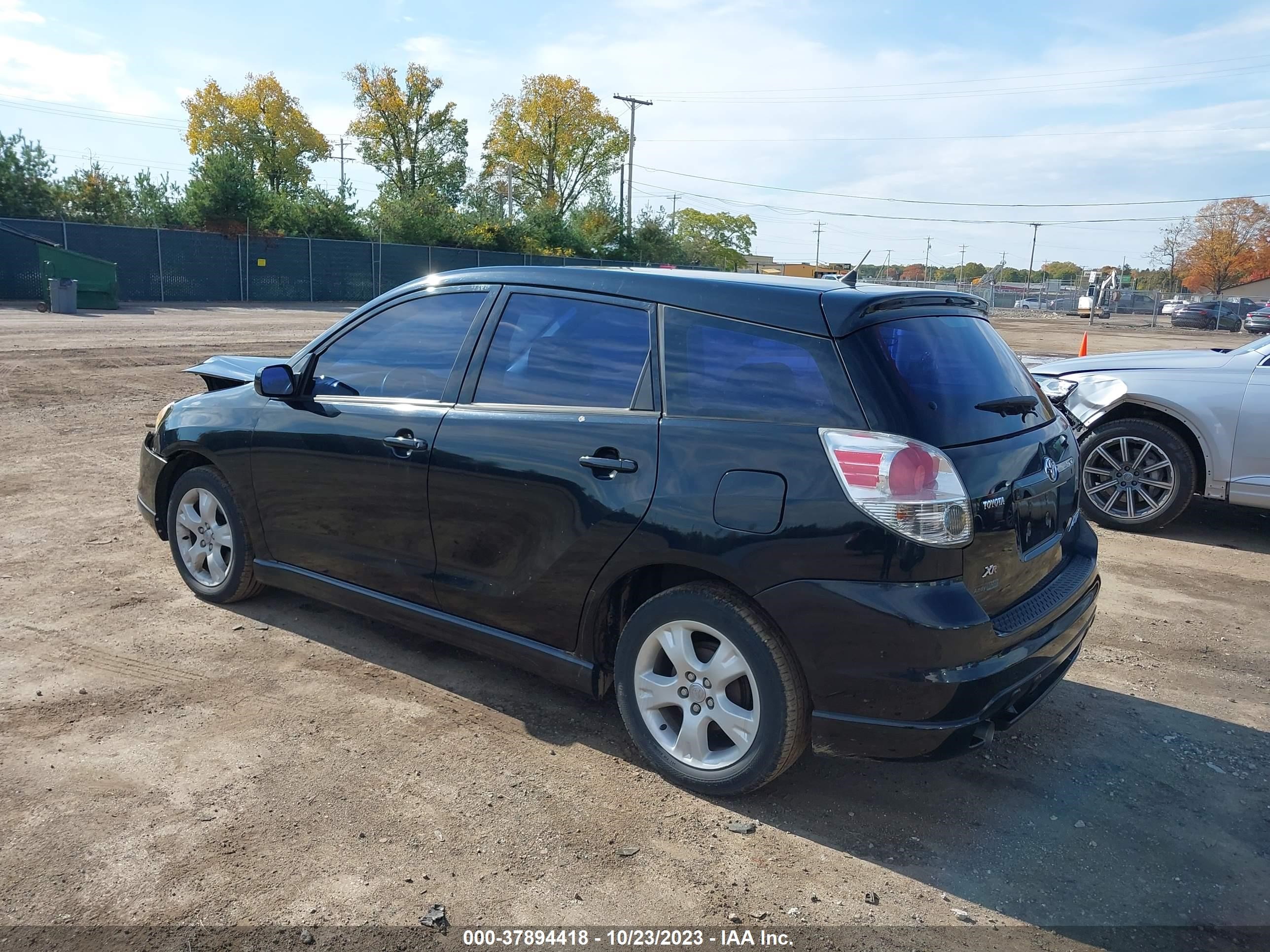 Photo 2 VIN: 2T1KR32E85C319829 - TOYOTA MATRIX 