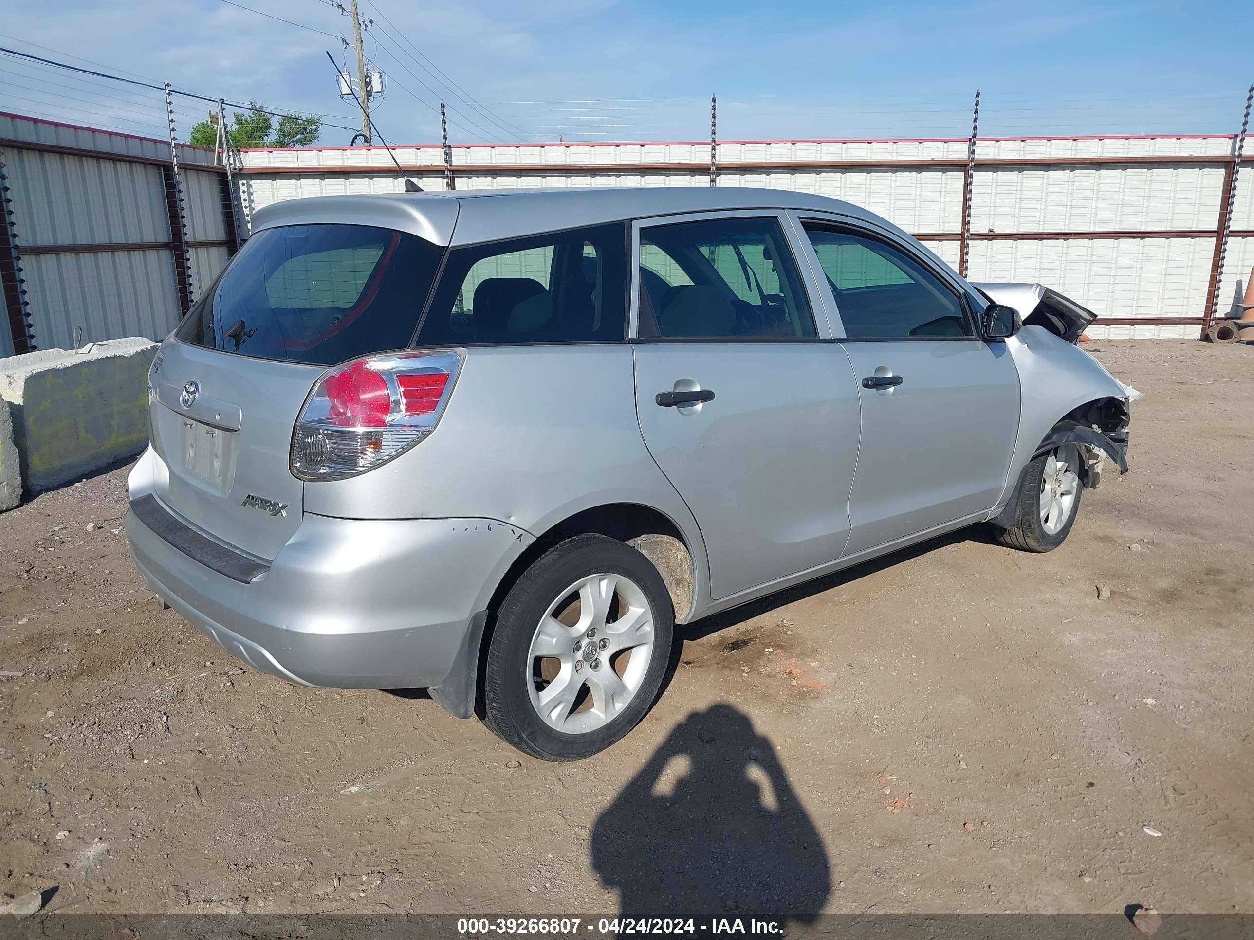 Photo 3 VIN: 2T1KR32E86C579407 - TOYOTA MATRIX 