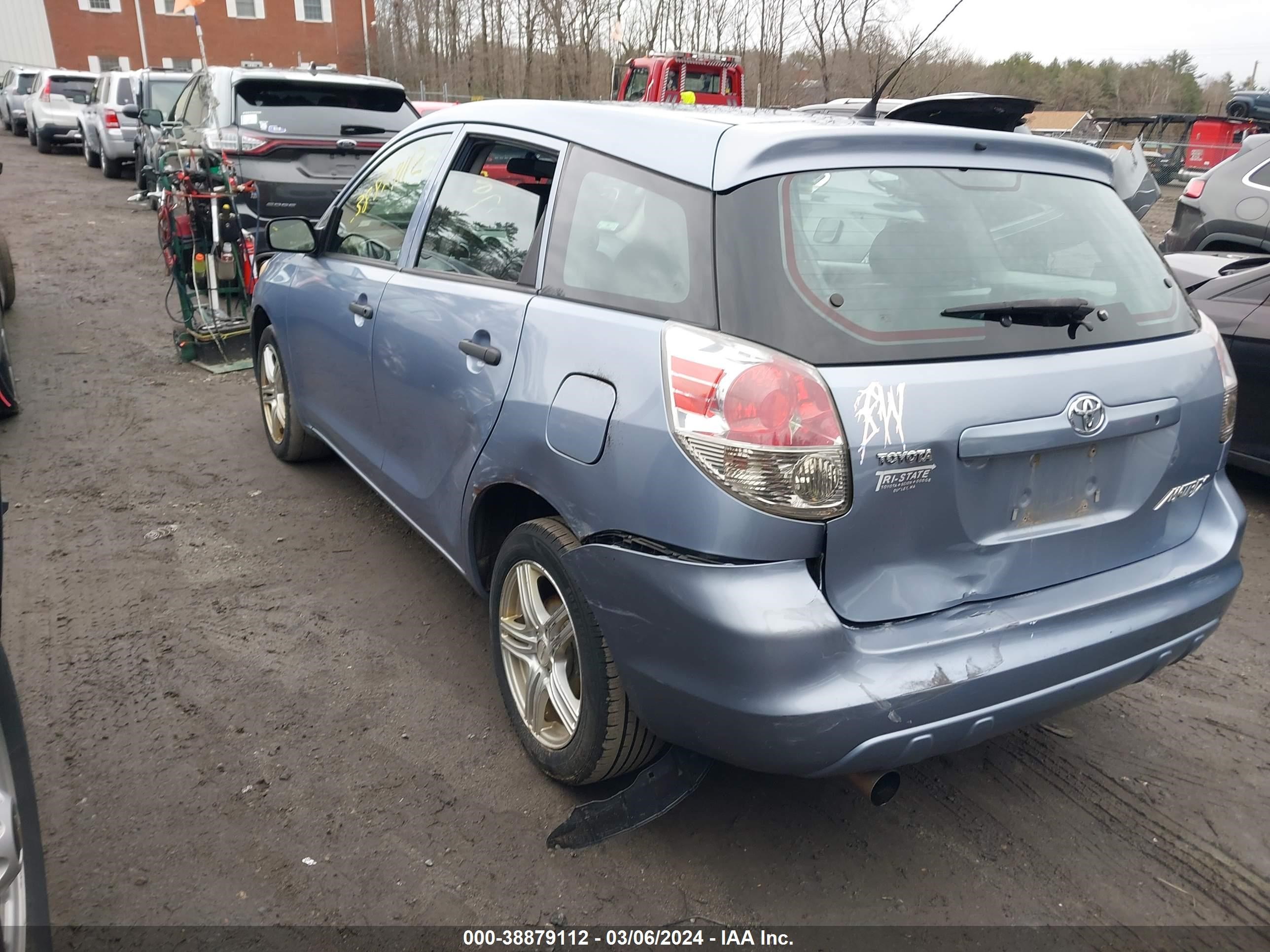 Photo 2 VIN: 2T1KR32E87C676852 - TOYOTA MATRIX 