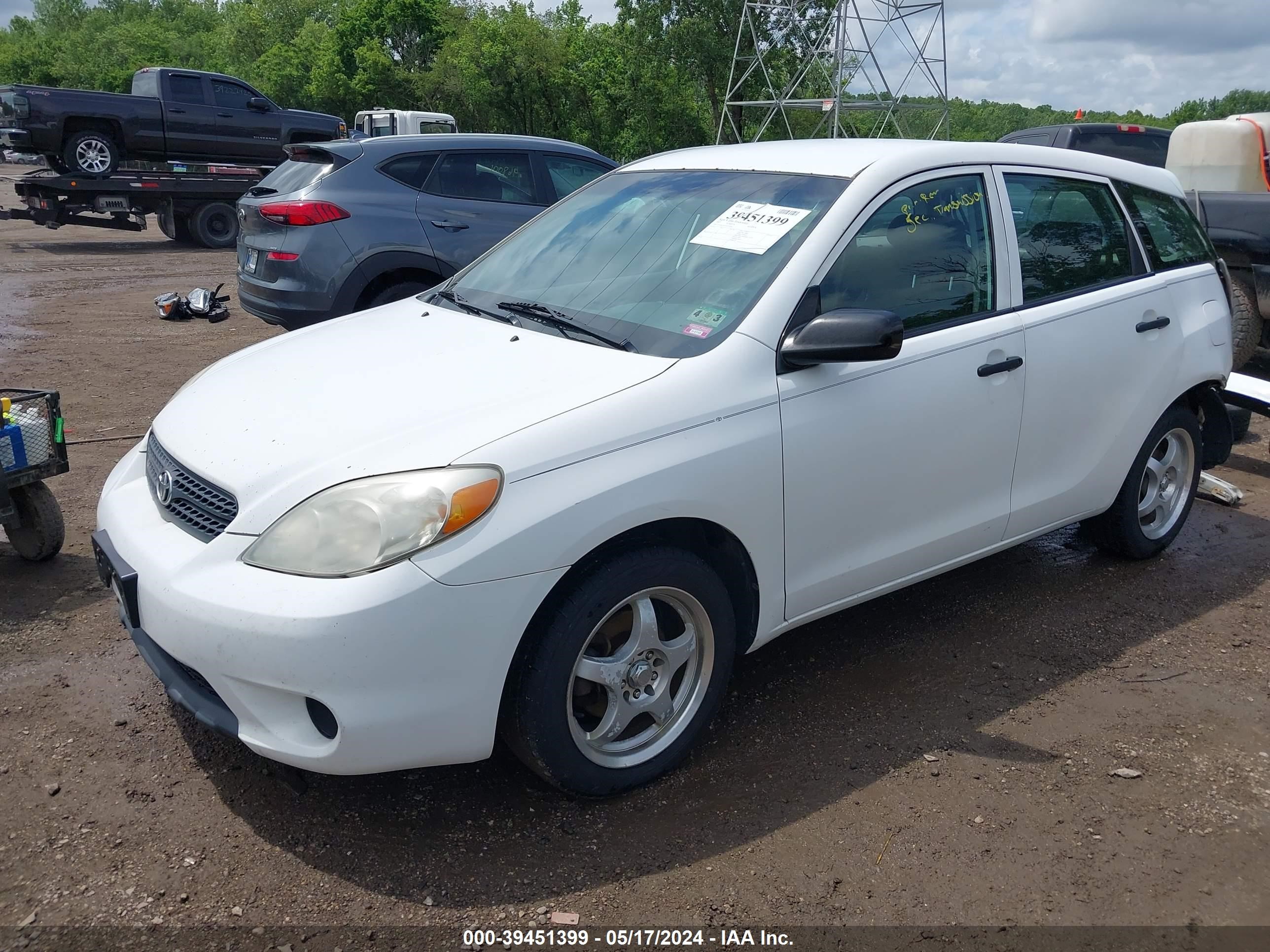 Photo 1 VIN: 2T1KR32E87C677418 - TOYOTA MATRIX 