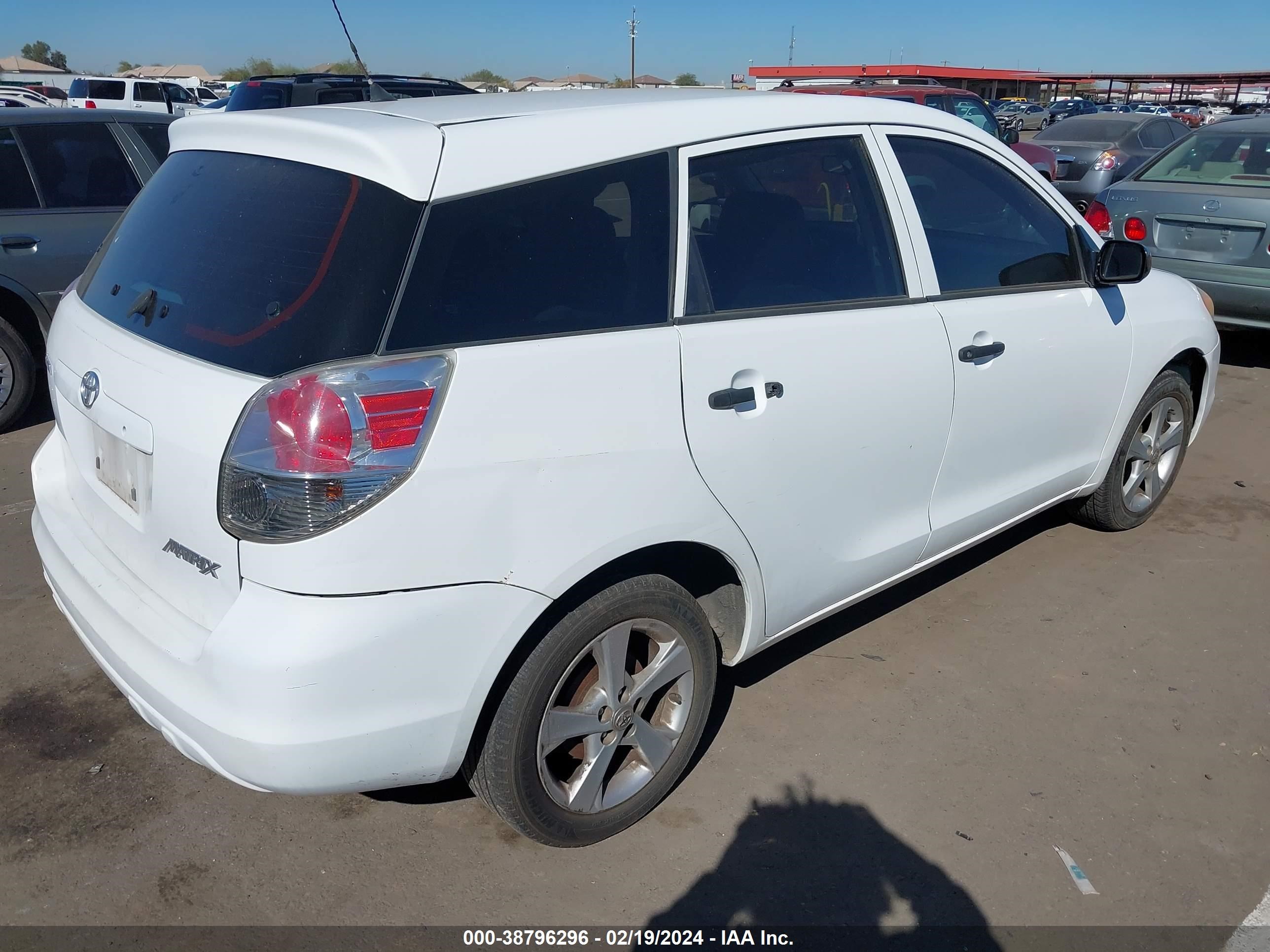 Photo 3 VIN: 2T1KR32E87C681761 - TOYOTA MATRIX 