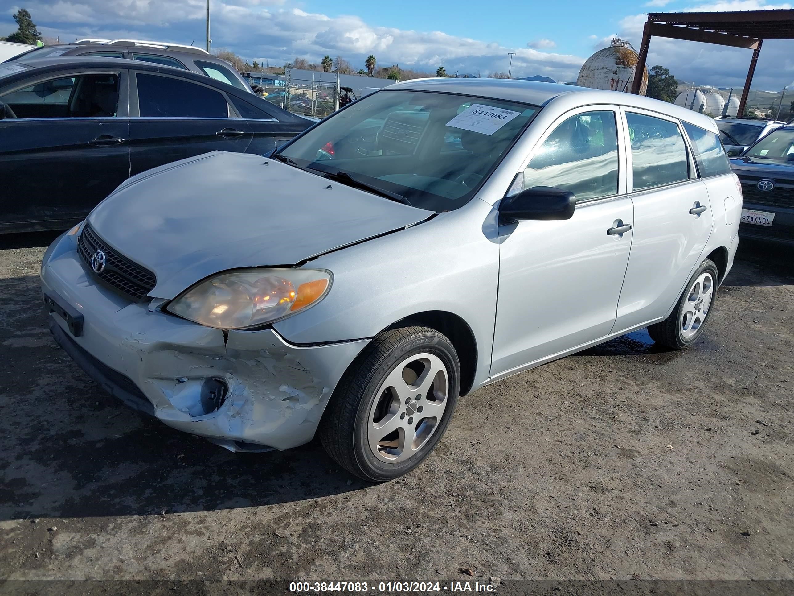 Photo 1 VIN: 2T1KR32E87C683493 - TOYOTA MATRIX 