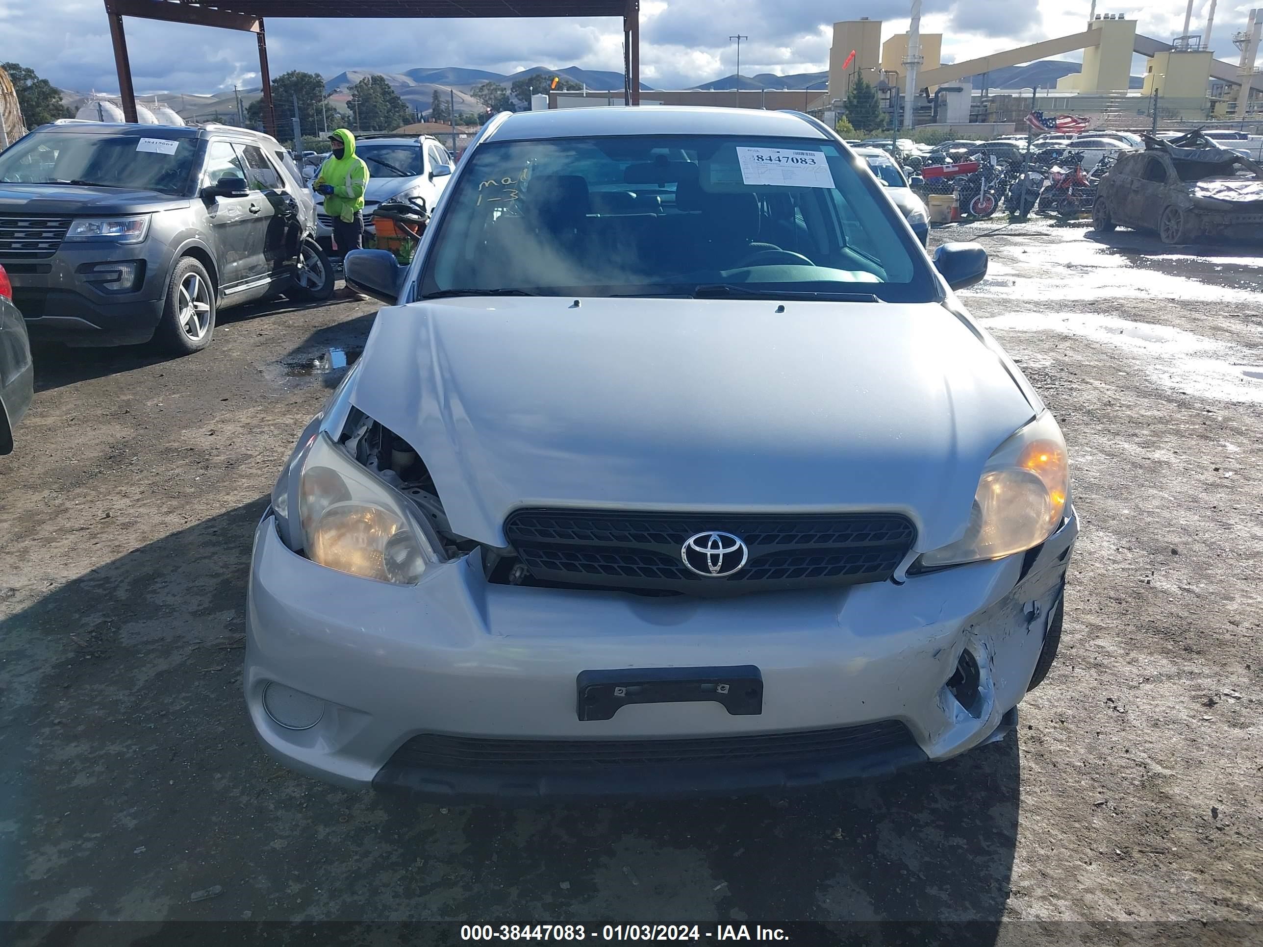 Photo 11 VIN: 2T1KR32E87C683493 - TOYOTA MATRIX 