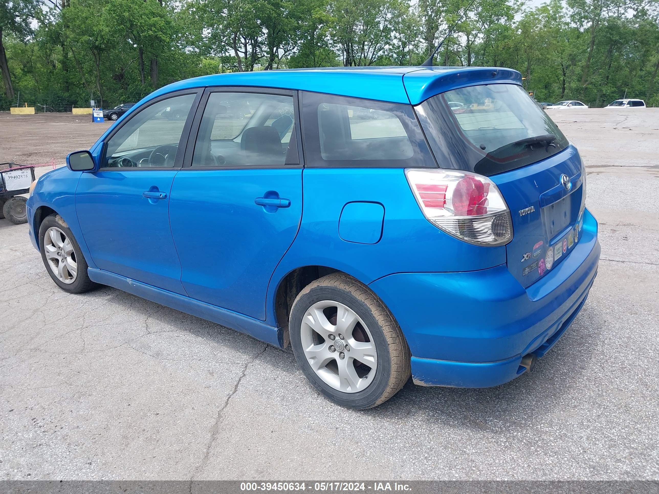 Photo 2 VIN: 2T1KR32E88C715621 - TOYOTA MATRIX 