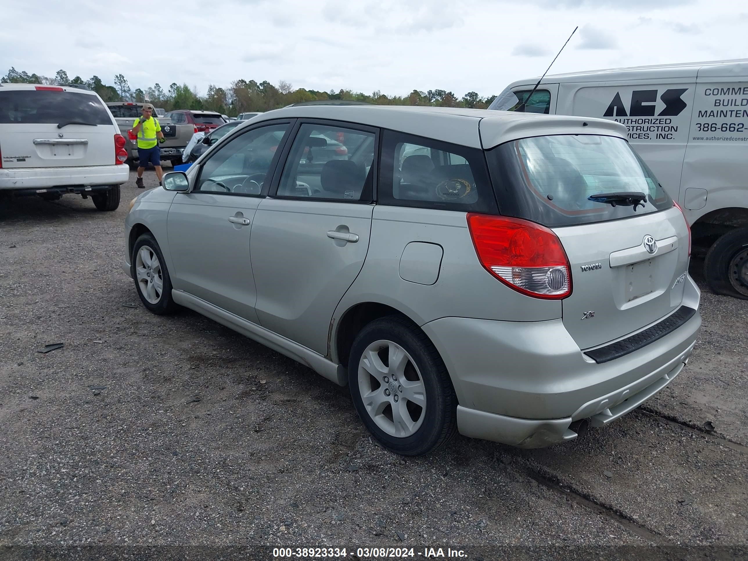 Photo 2 VIN: 2T1KR32E93C003658 - TOYOTA MATRIX 