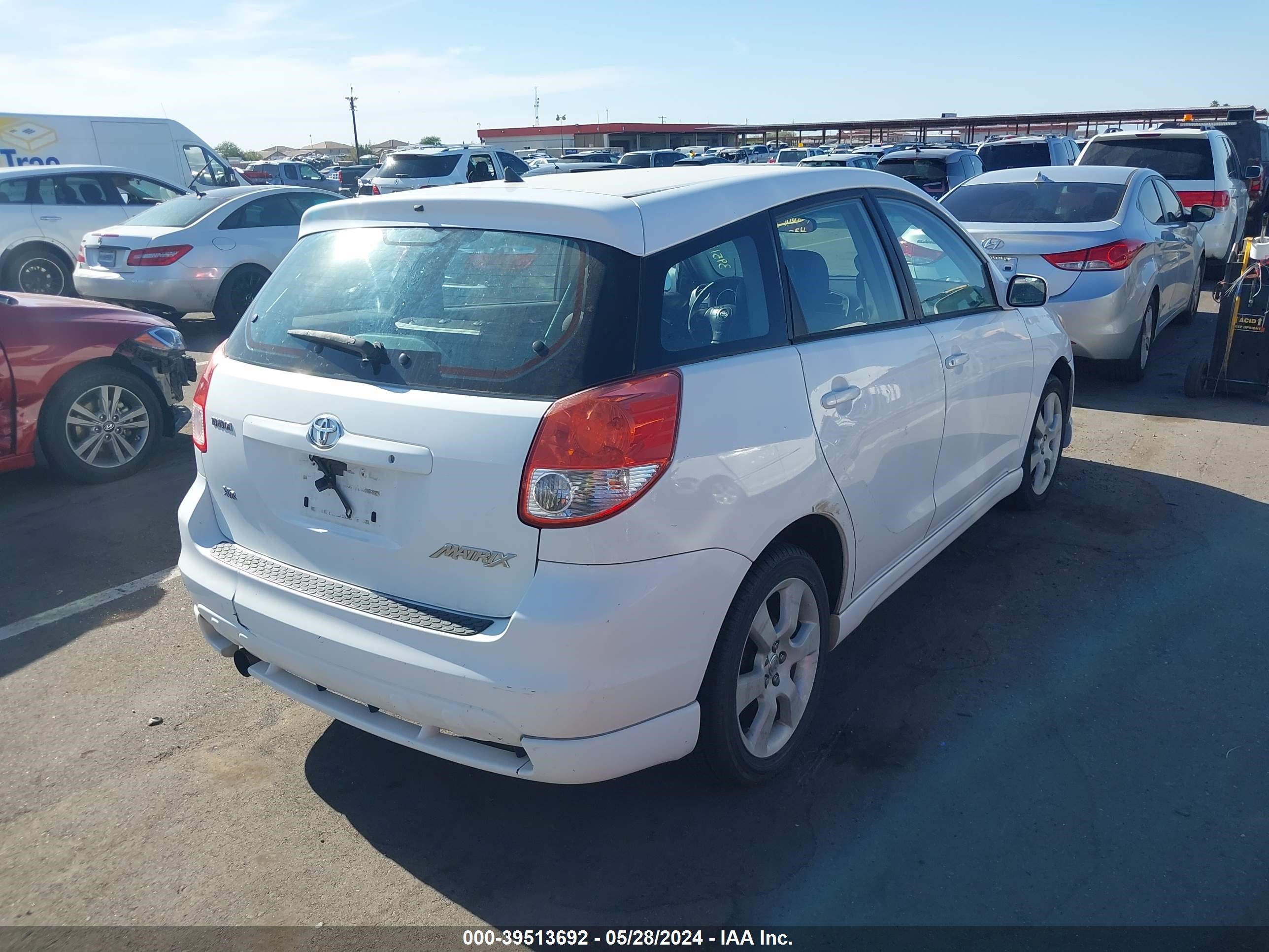 Photo 3 VIN: 2T1KR32E93C042511 - TOYOTA MATRIX 