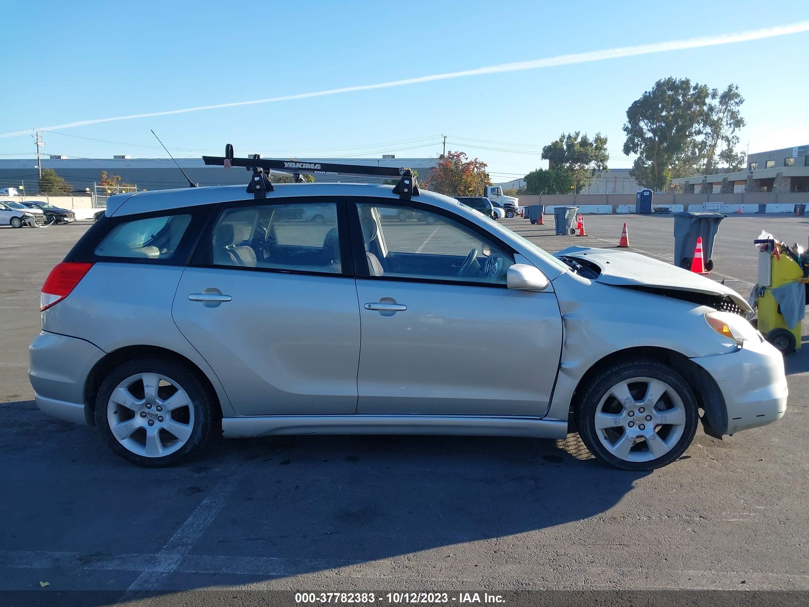 Photo 13 VIN: 2T1KR32E93C155939 - TOYOTA MATRIX 