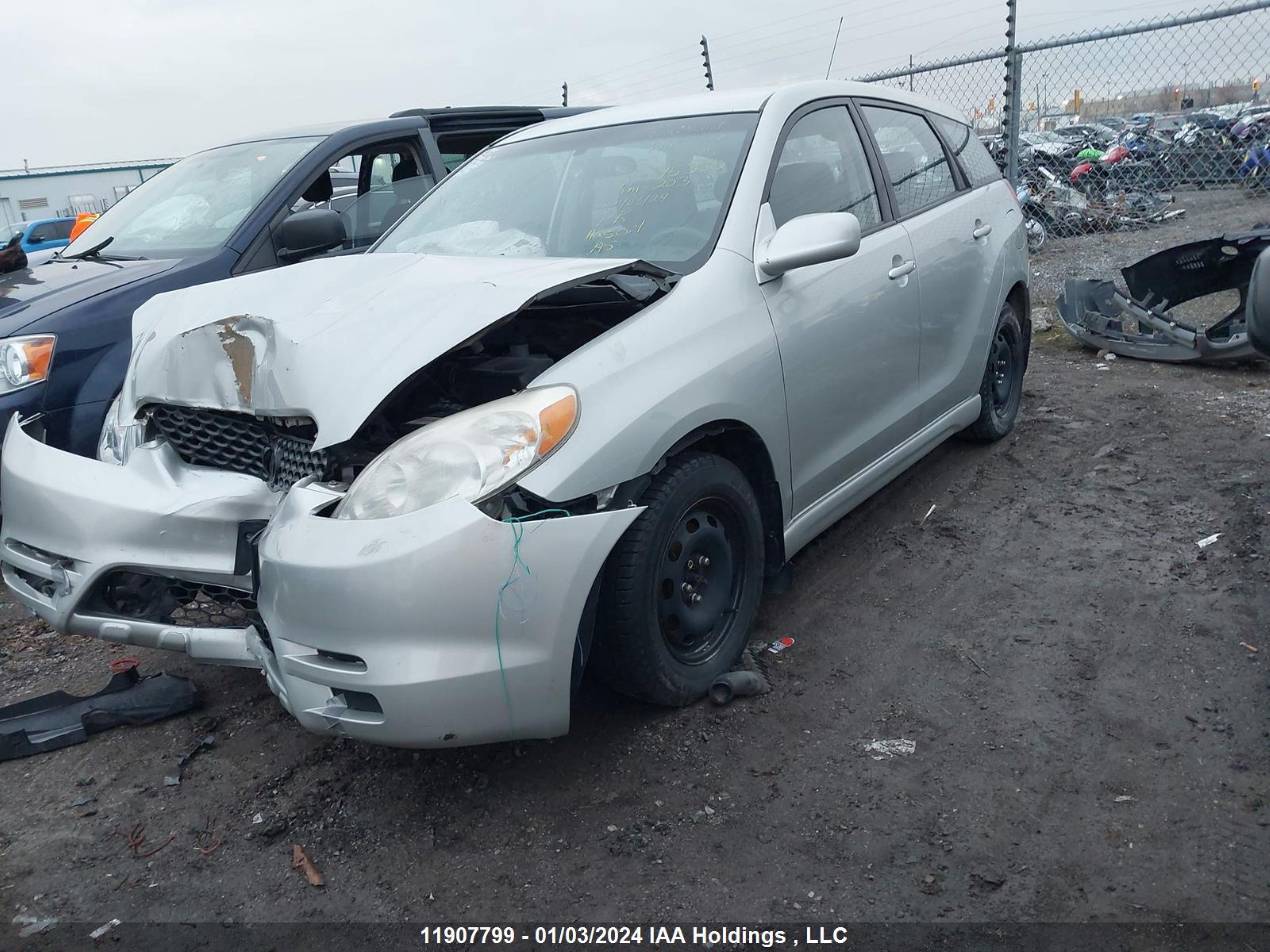 Photo 1 VIN: 2T1KR32E93C745350 - TOYOTA MATRIX 