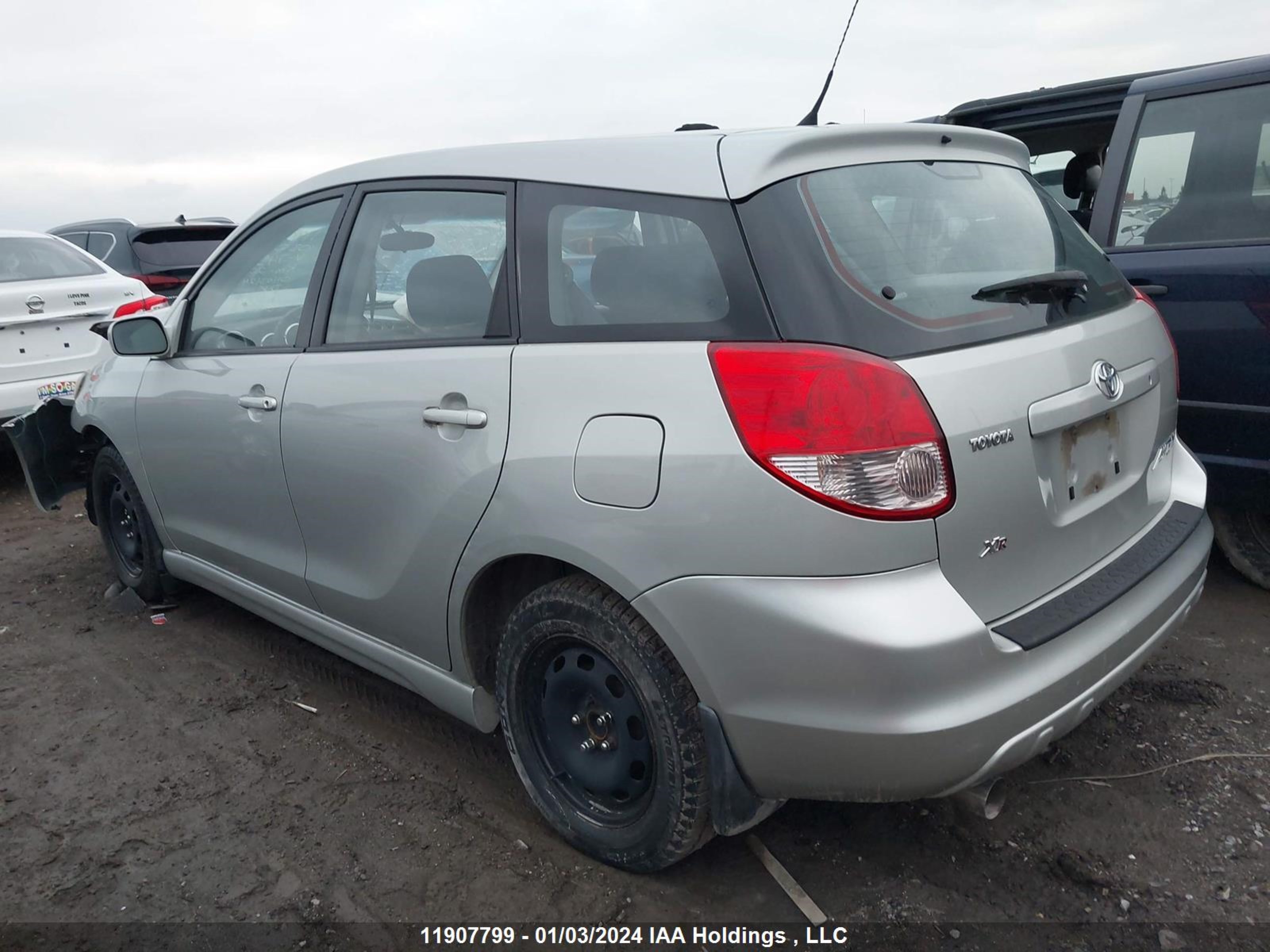 Photo 2 VIN: 2T1KR32E93C745350 - TOYOTA MATRIX 