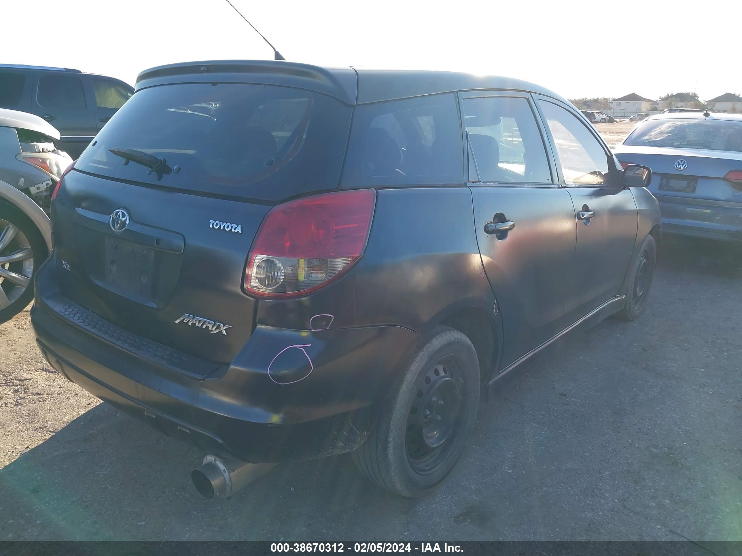 Photo 3 VIN: 2T1KR32E94C214277 - TOYOTA MATRIX 