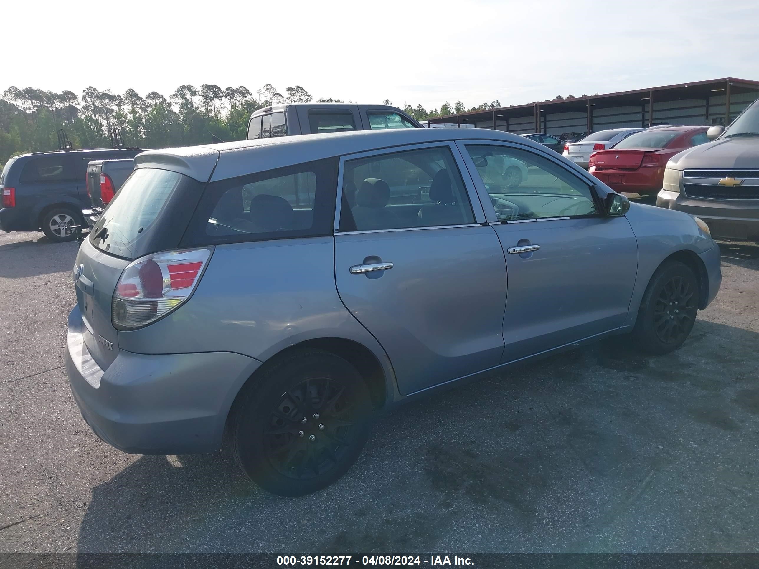 Photo 3 VIN: 2T1KR32E95C324456 - TOYOTA MATRIX 