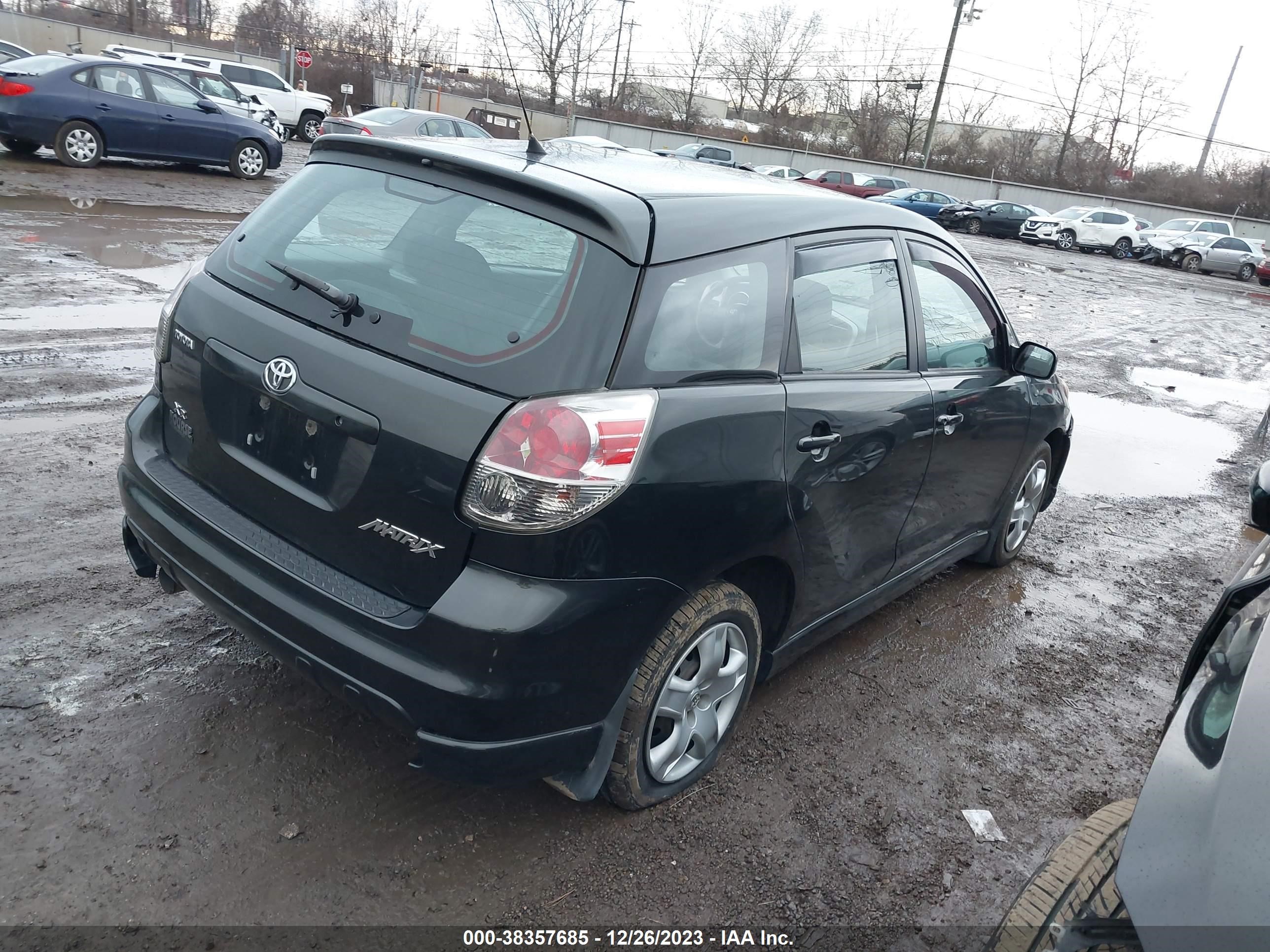 Photo 3 VIN: 2T1KR32E95C365394 - TOYOTA MATRIX 